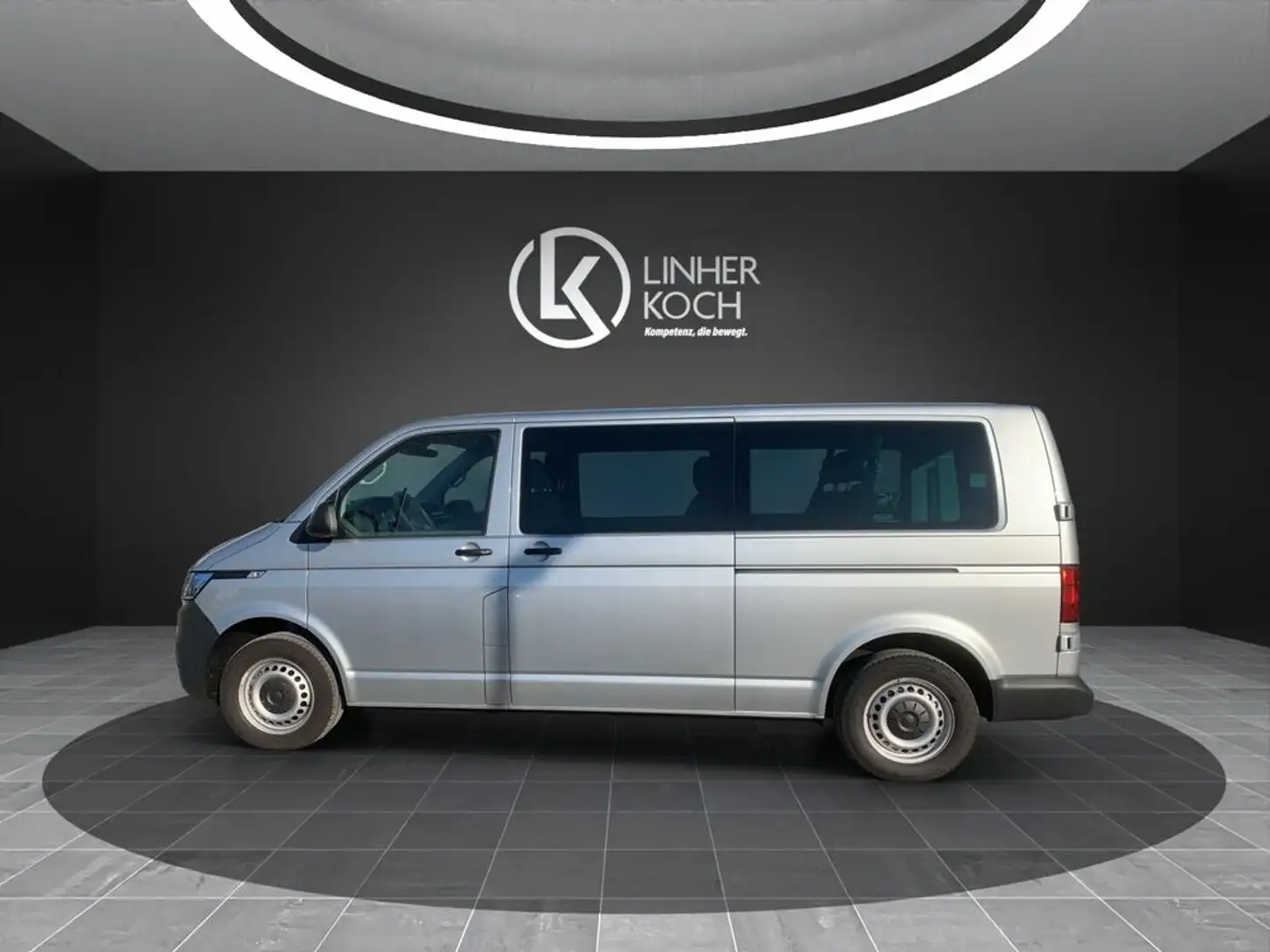 Volkswagen T6.1 Kombi LR TDI 4mot DSG ''KAMERA+LENDENWIRBEL'' Silber - 2
