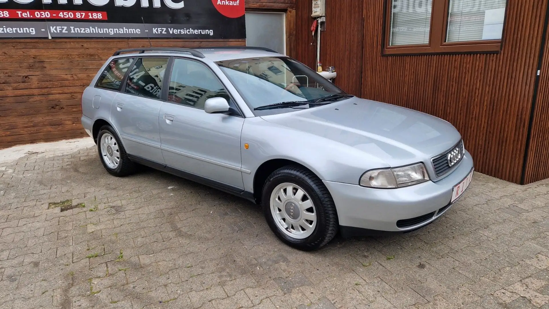 Audi A4 1.8 Avant, Dachreling, Nichtraucher, Klima Argent - 2