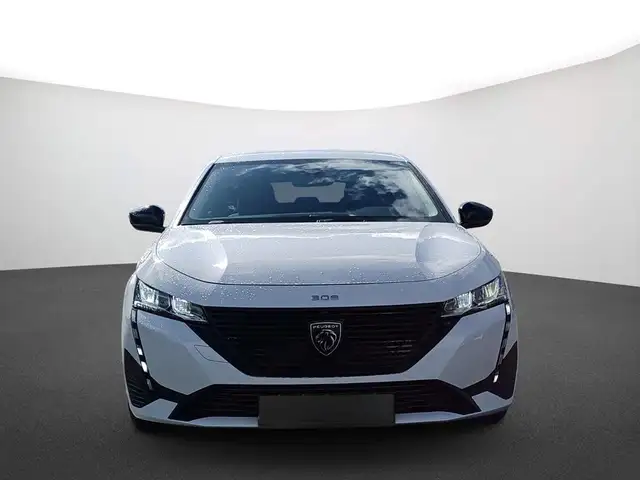 Peugeot 308 view 2