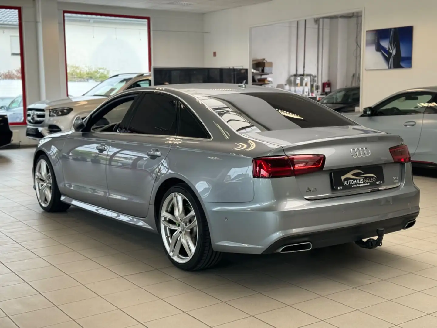 Audi A6 Lim. 2.0 TDI ULTRA/BOSE/HEAD-UP/KAMERA/SCH.DA Gris - 2