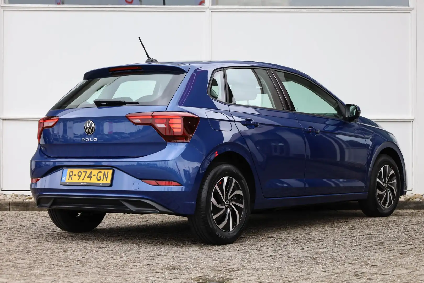 Volkswagen Polo 1.0 TSI 95pk Life | App Connect Navigatie | Adapti Blauw - 2