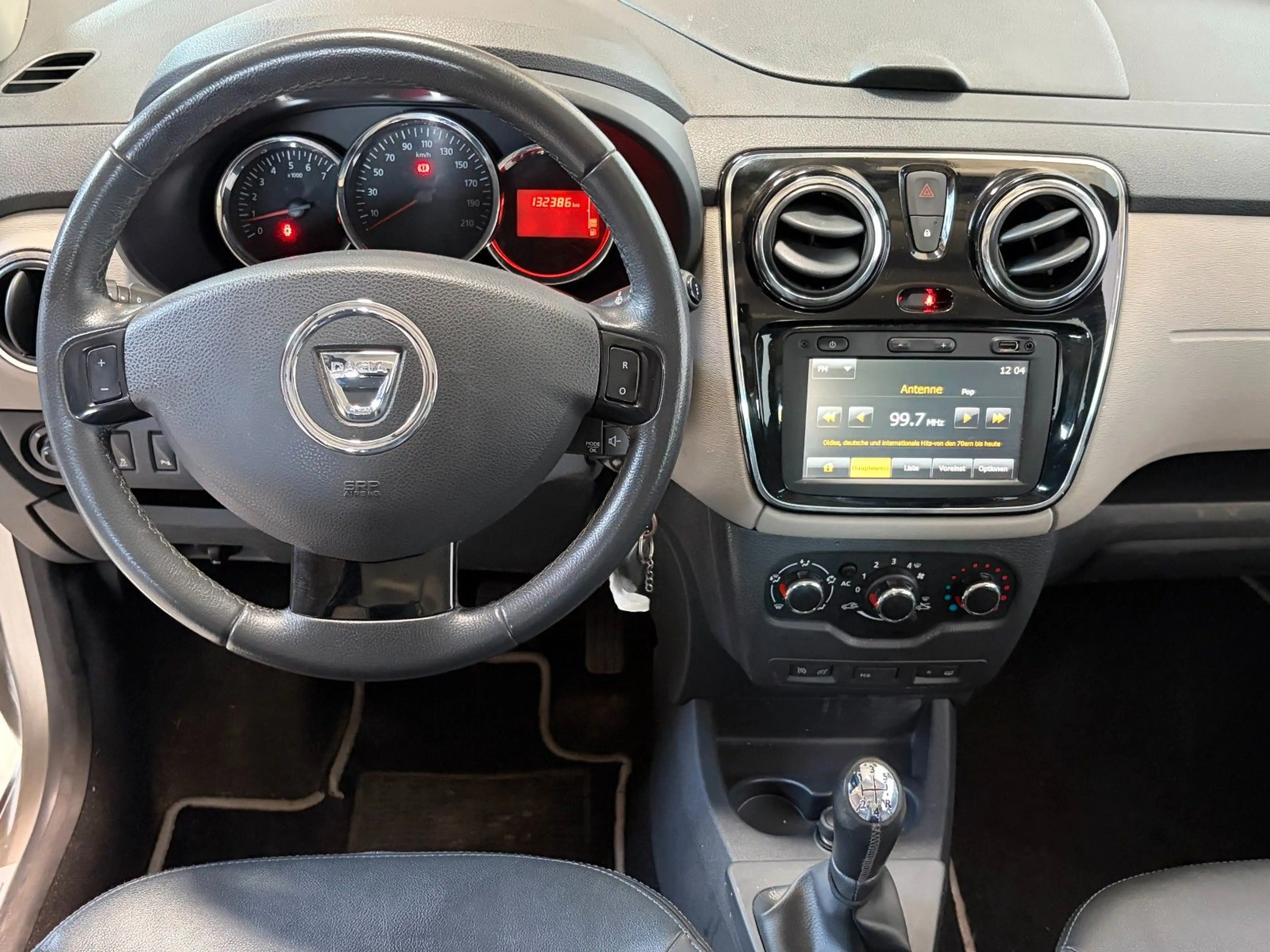 Dacia Lodgy Prestige 1.2 — photo 11