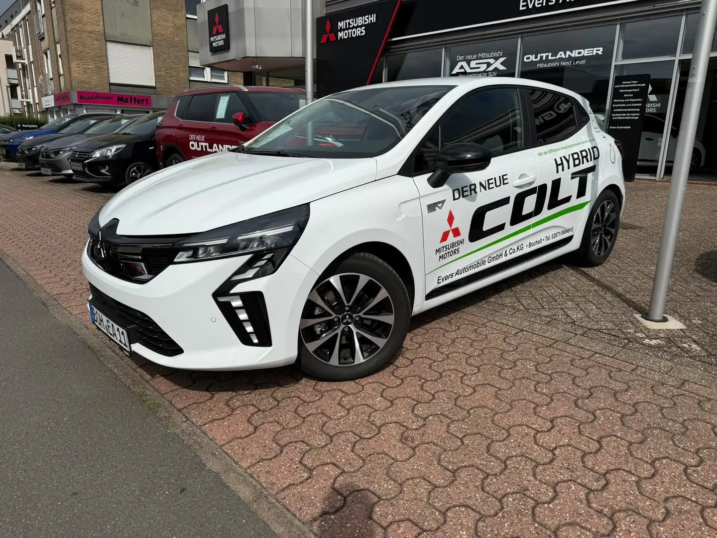 Mitsubishi Colt 1.6 Hybrid Plus*LED *SHZ *PDC *DAB *CarPlay Weiß - 2