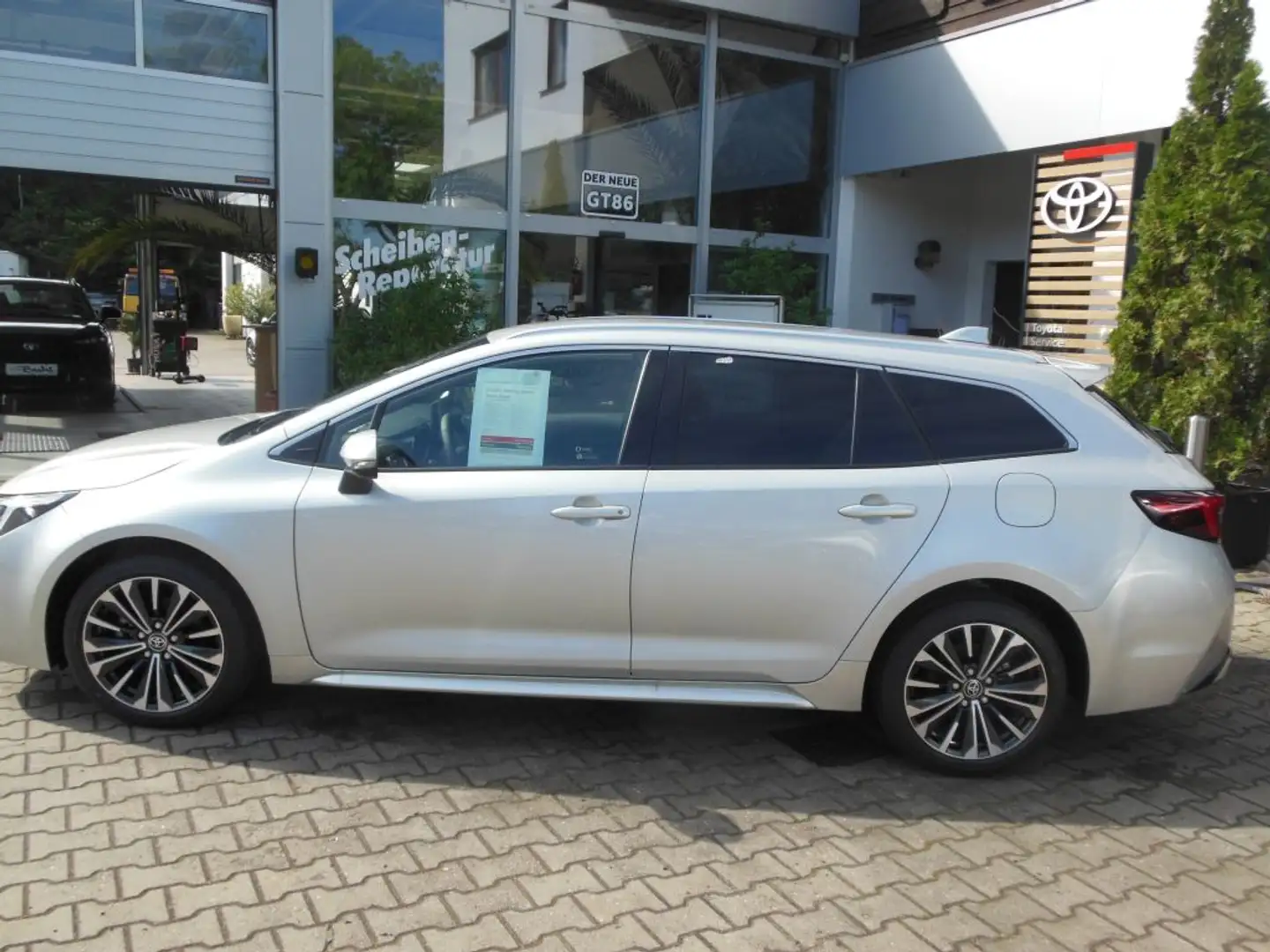 Toyota Corolla 1.8 Hybrid Touring Sports * Teamplayer m. Technik Argent - 2