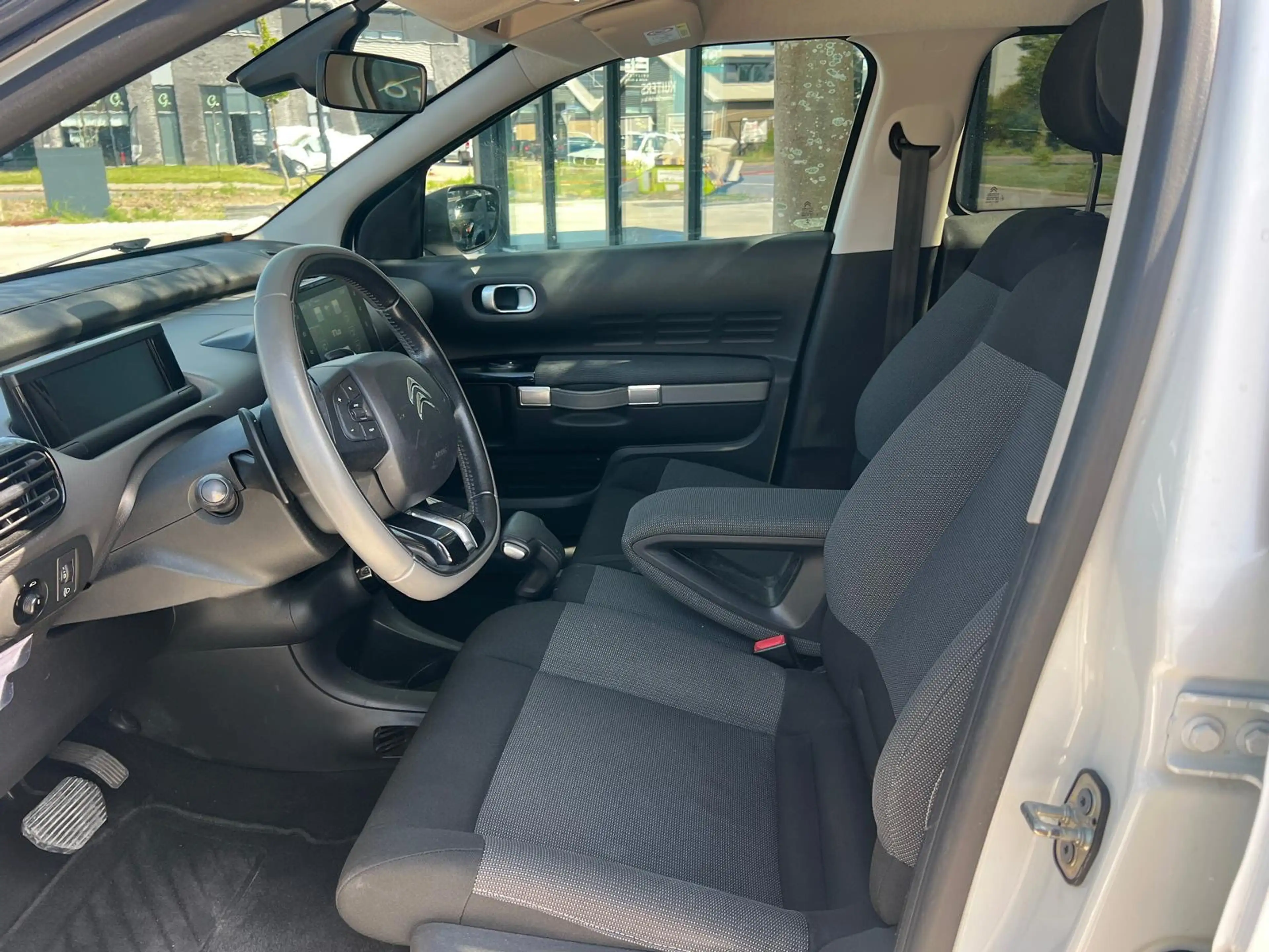 Citroen C4 Cactus 1.2 e-VTi Shine/automaat/airco/camera/Trekhaak/NAP — photo 9