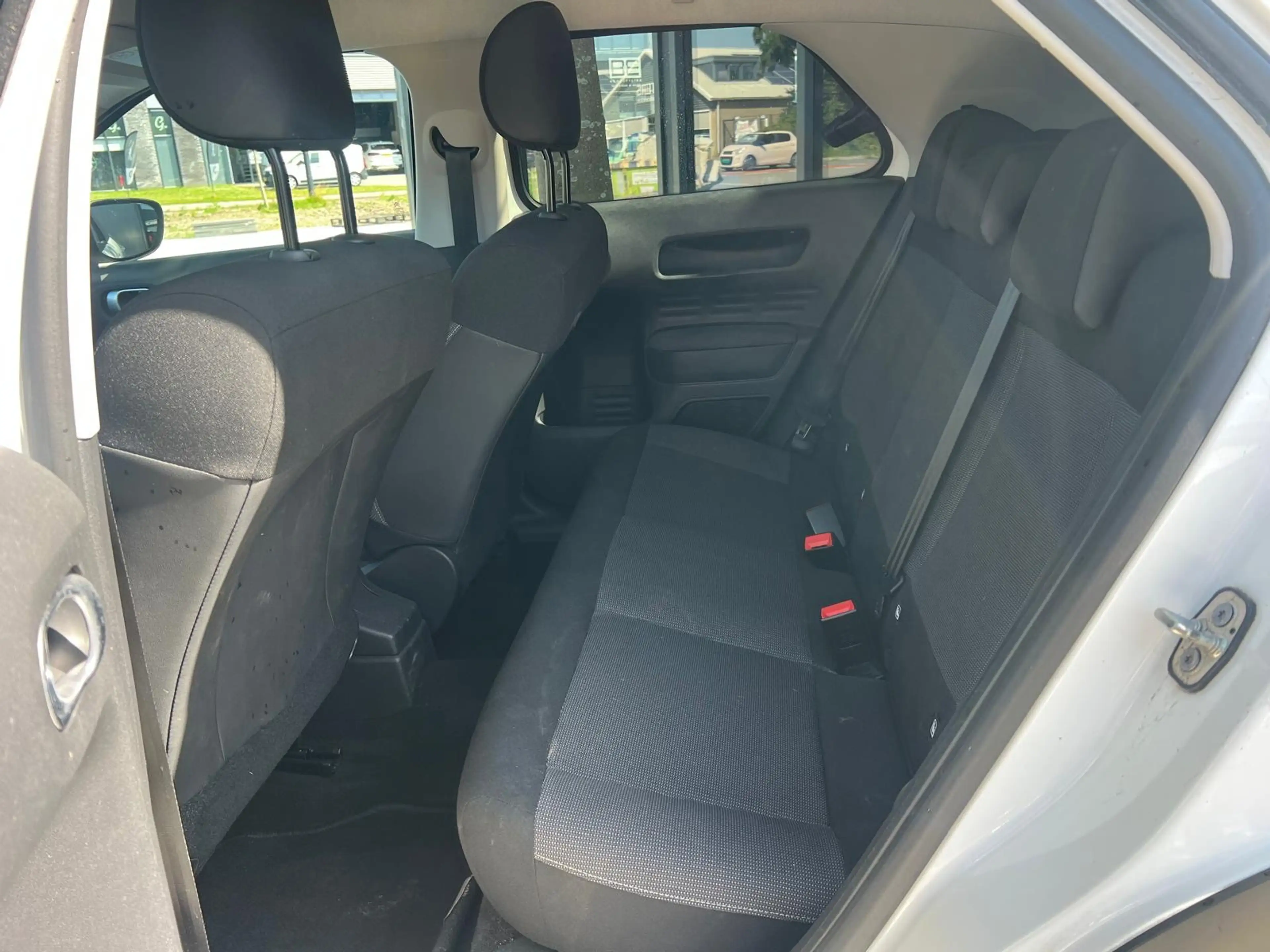 Citroen C4 Cactus 1.2 e-VTi Shine/automaat/airco/camera/Trekhaak/NAP — photo 10