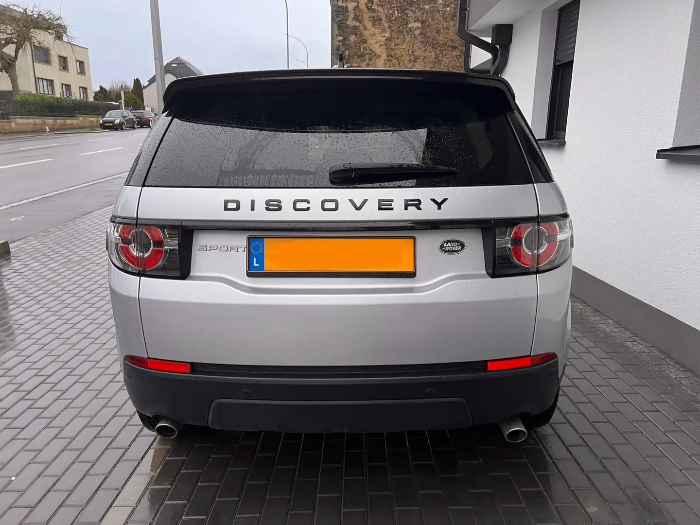 Land Rover Discovery Sport SE AWD Gris - 2