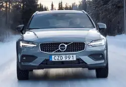 Acheter une Volvo V60 Cross Country Essence d'occasion - AutoScout24