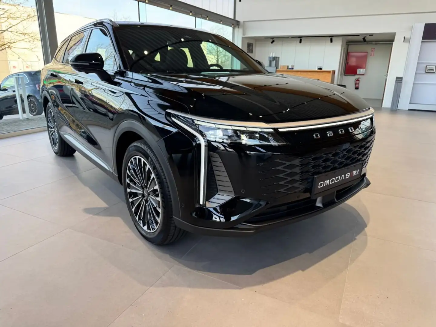 Omoda 9 SHS-P Premium AWD Schwarz - 2