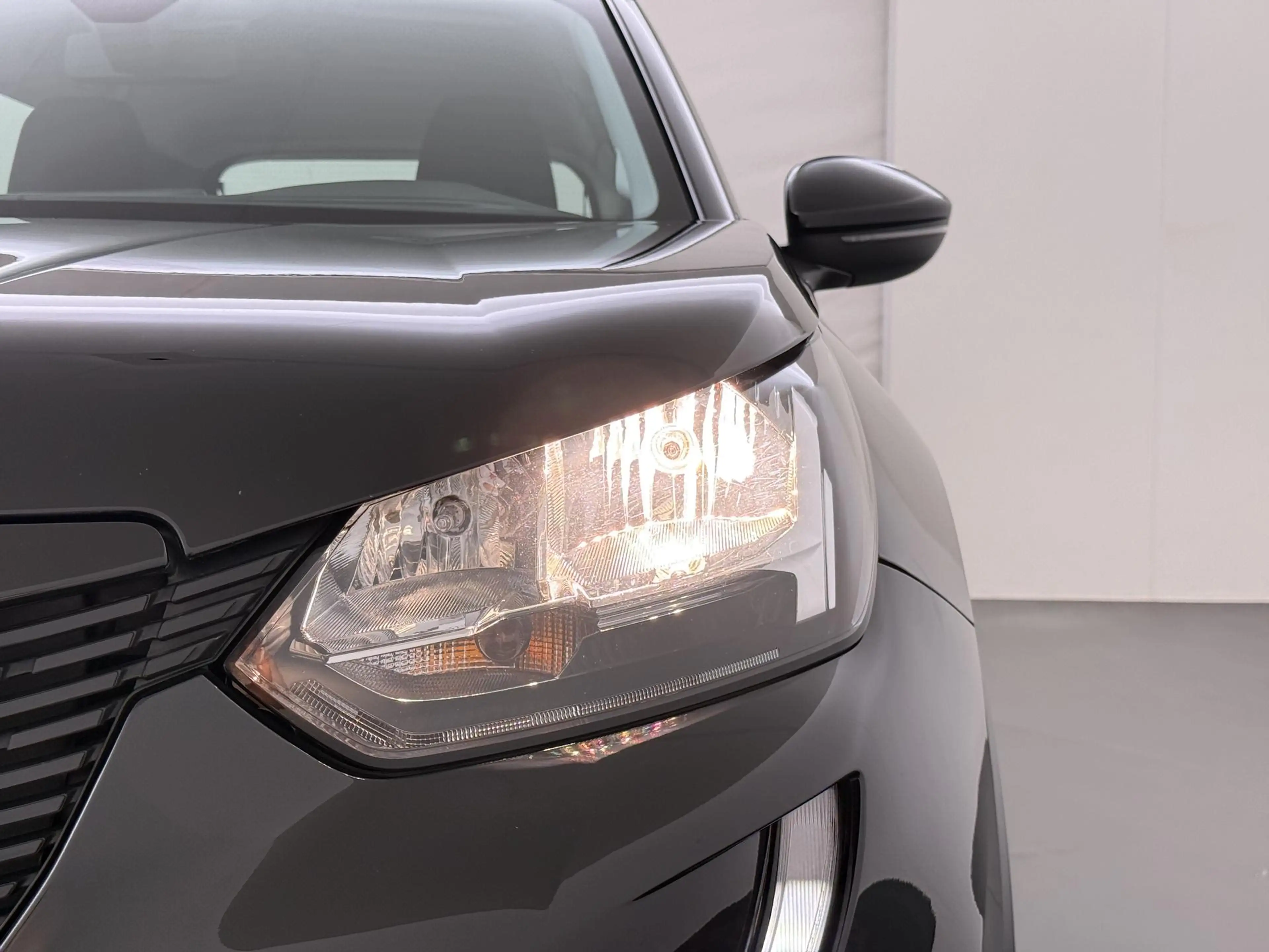 Peugeot e-2008 SUV Active 50 kWh 136pk | Accu 94% | 3-Fase | Navi — photo 14