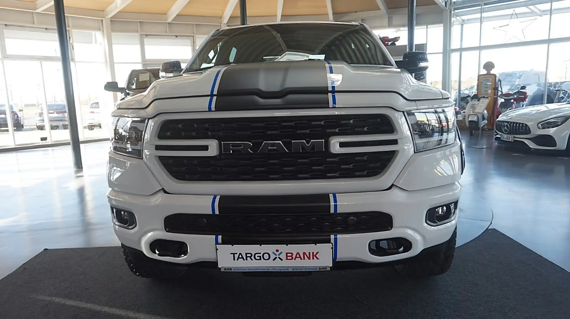 Dodge RAM 1500 HEMI V8eTorque*Crew_Cab*hoch-breit*AHK* Blanc - 2