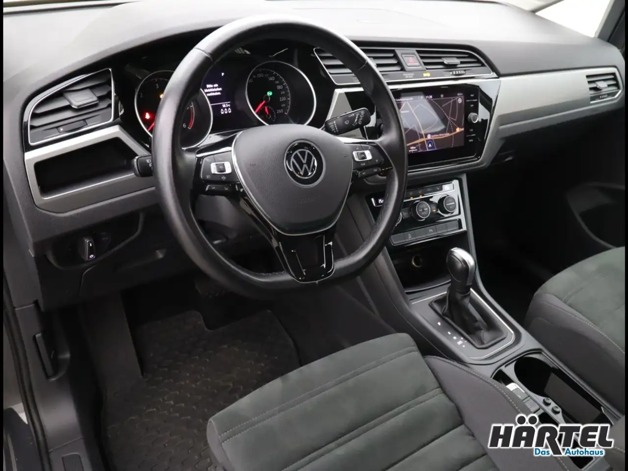 Volkswagen Touran COMFORTLINE 2.0 TDI DSG (+EURO6) Bluetooth 9