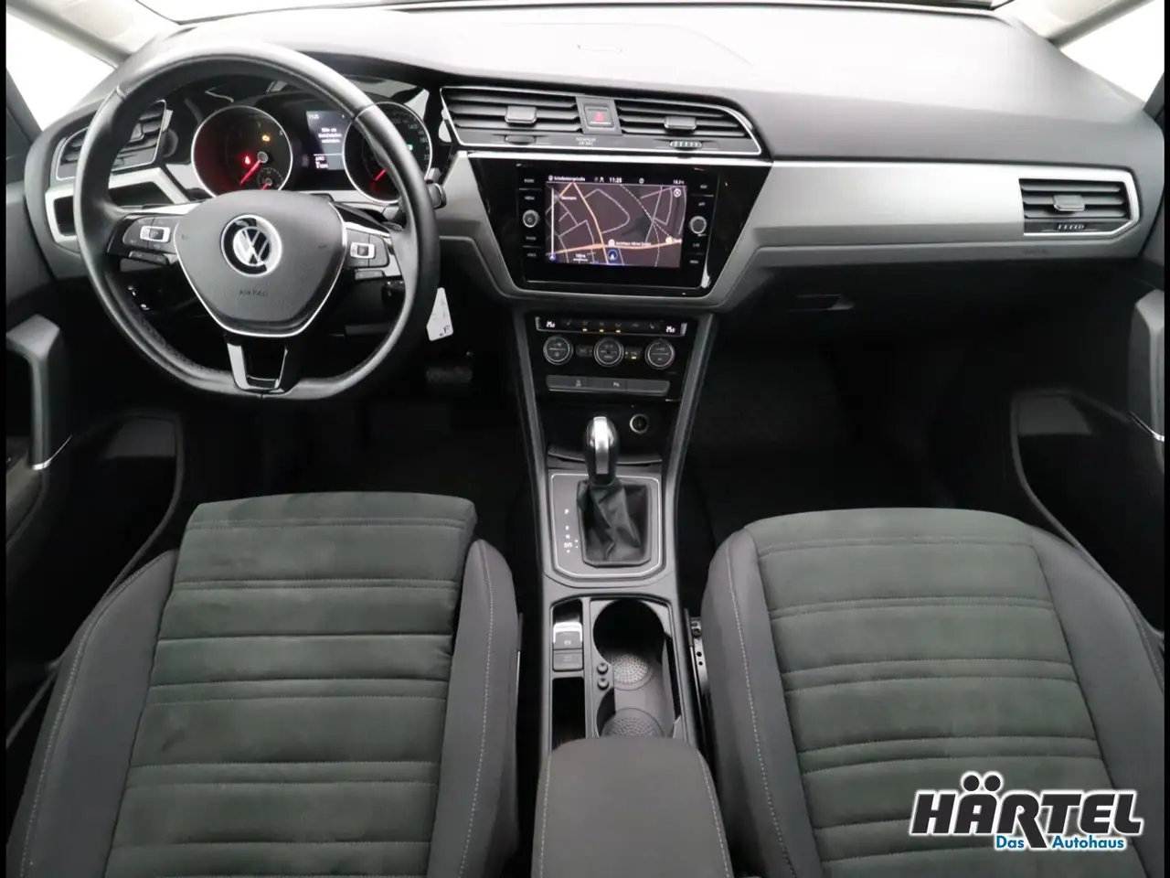 Volkswagen Touran COMFORTLINE 2.0 TDI DSG (+EURO6) Bluetooth 11