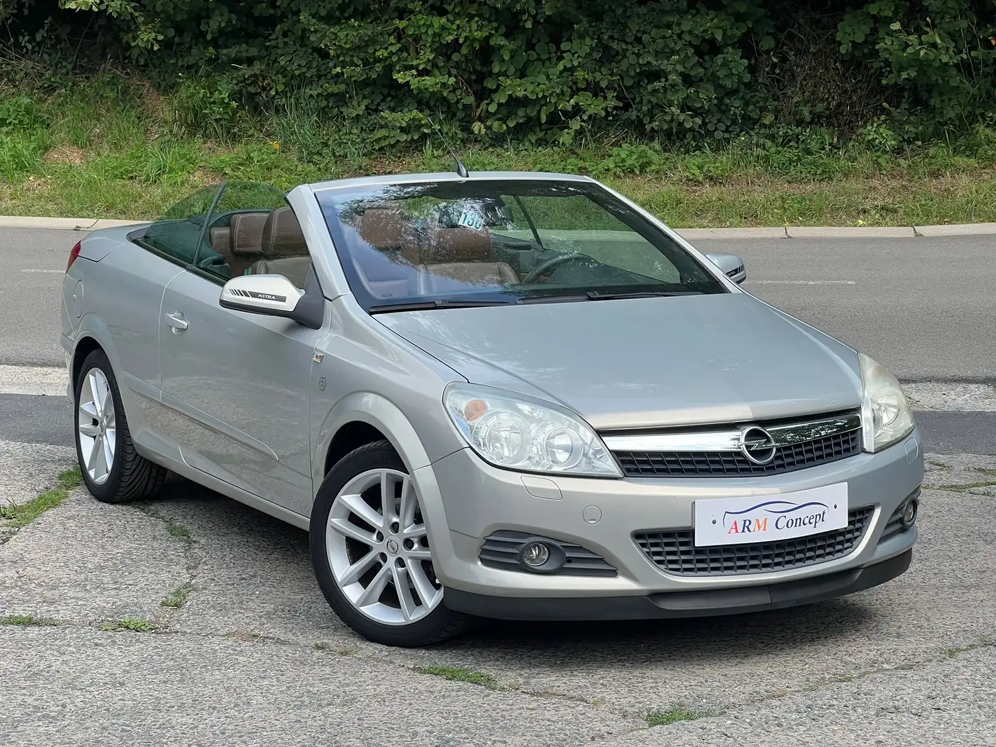 Opel Astra Cabriolet 1.8i essence cosmo AUTOMATIQUE cuir - 2