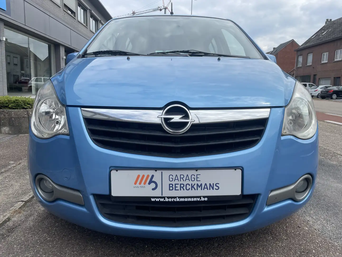 Opel Agila Enjoy 1.2 Benzine Azul - 2