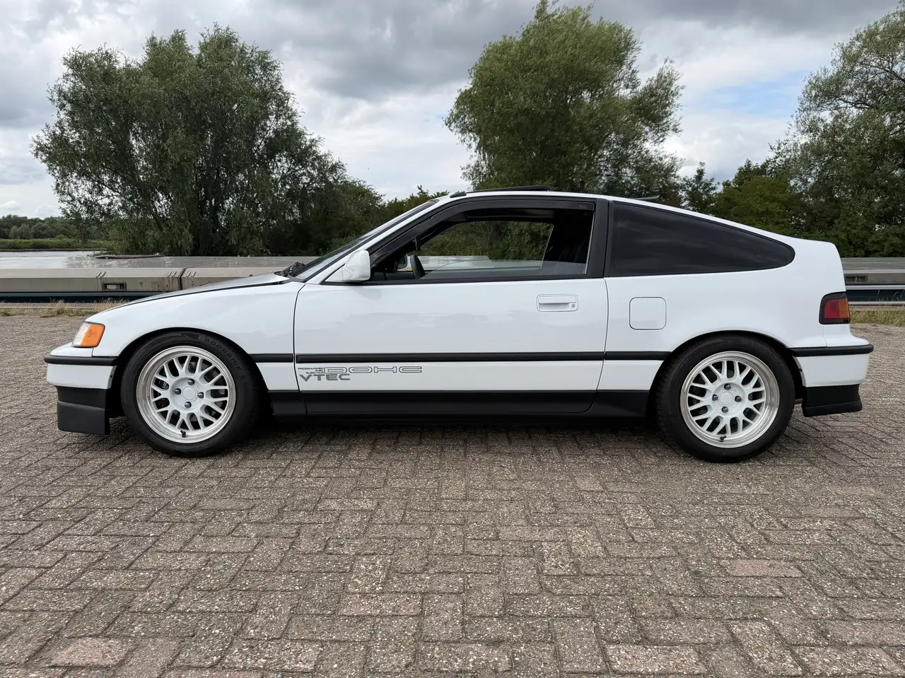 Honda CRX 1.6i-16 VT, foto 4