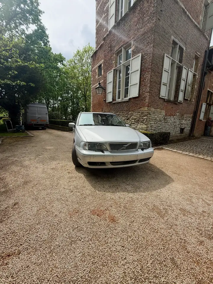 Volvo V70 2.5 TDi Europa, foto 3