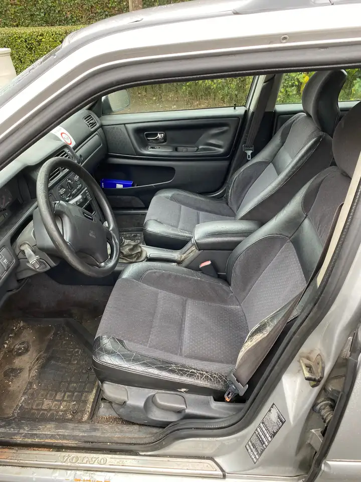 Volvo V70 2.5 TDi Europa, foto 2