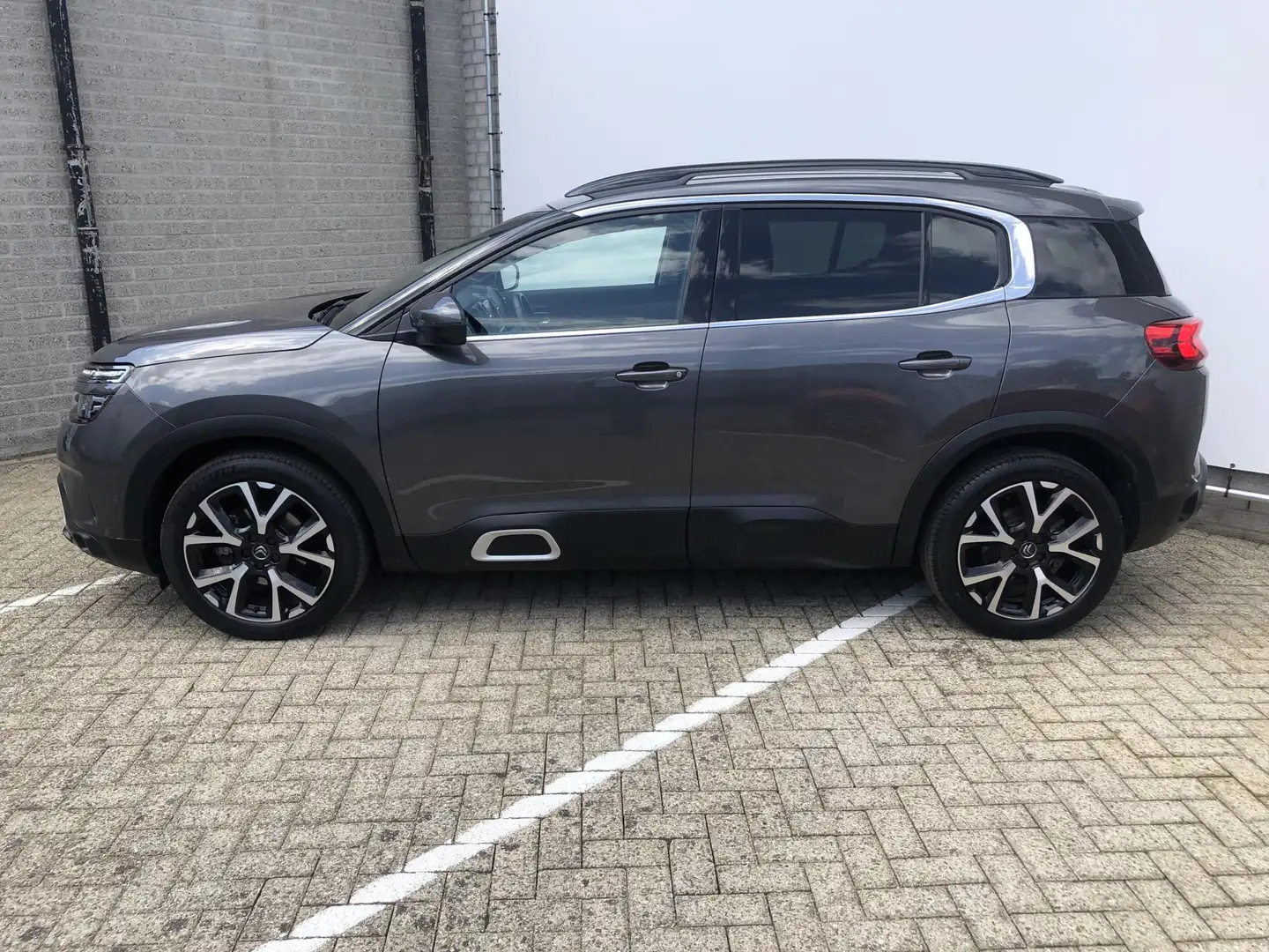 Citroen C5 Aircross 1.2 PureTech 130pk Business Plus | Camera | Naviga Gris - 2