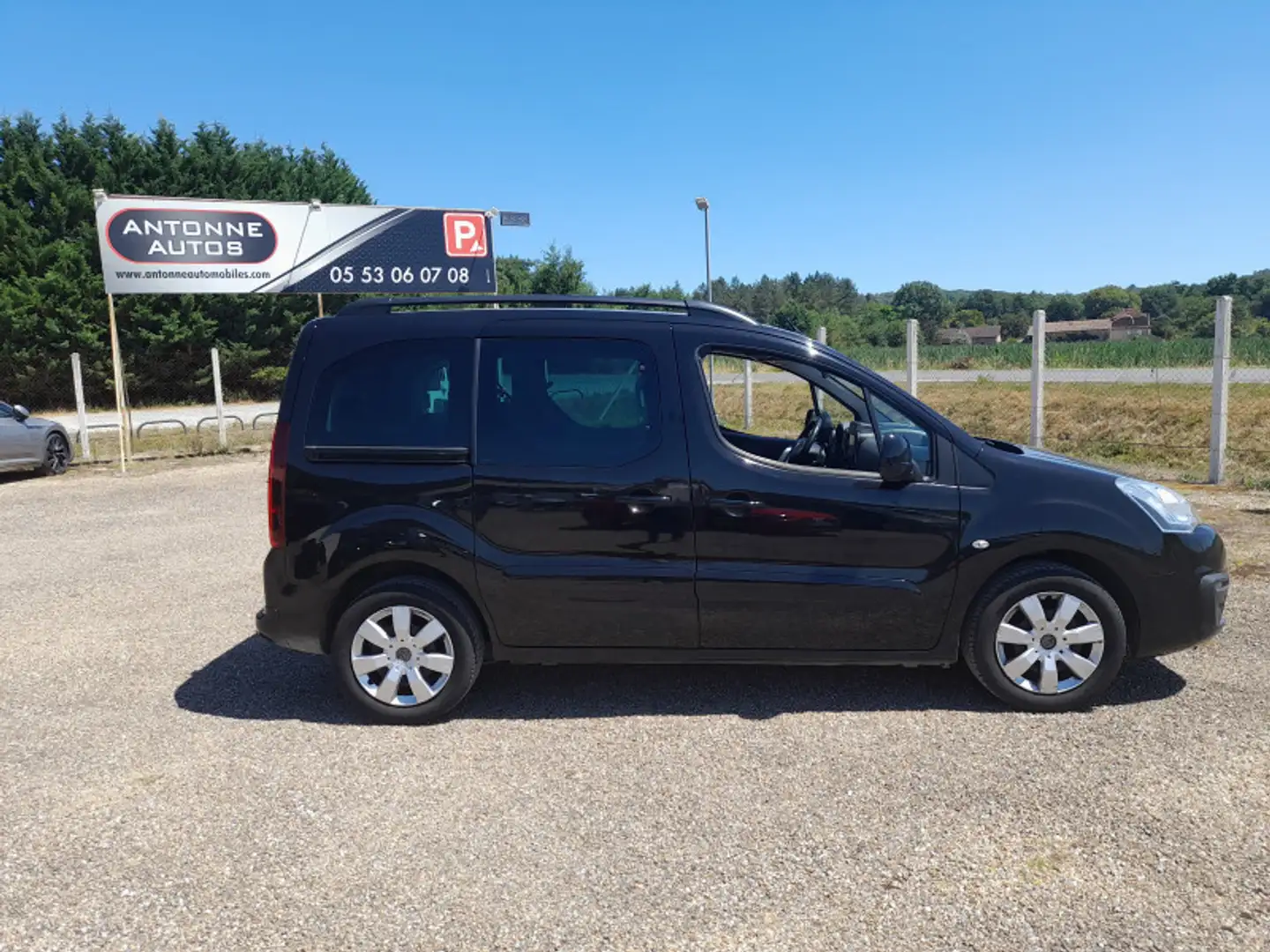 Citroen Berlingo BLUEHDI 100CH SHINE S\u0026S 7 PLACES Noir - 2