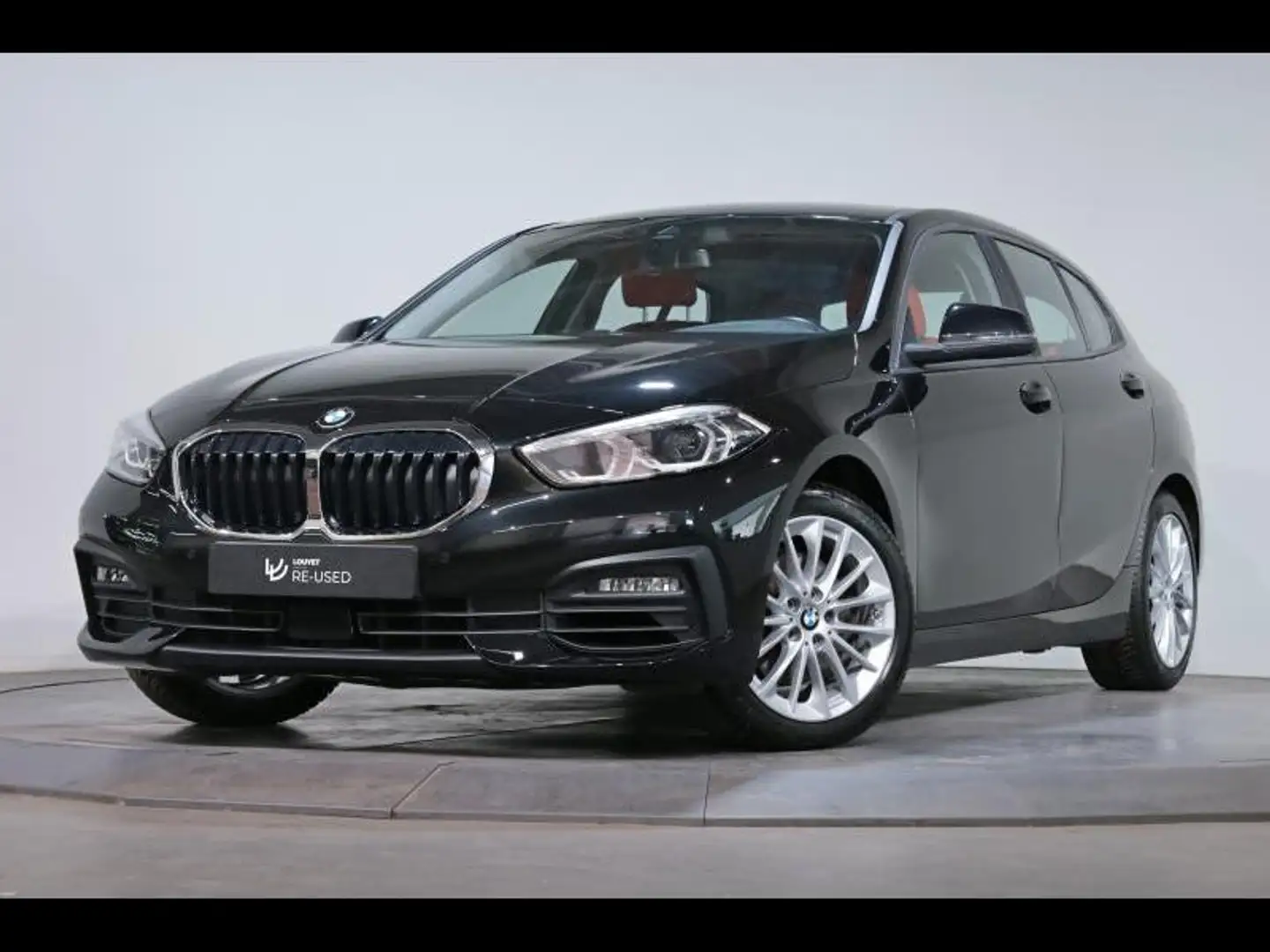 BMW 118 i Hatch Zwart - 1