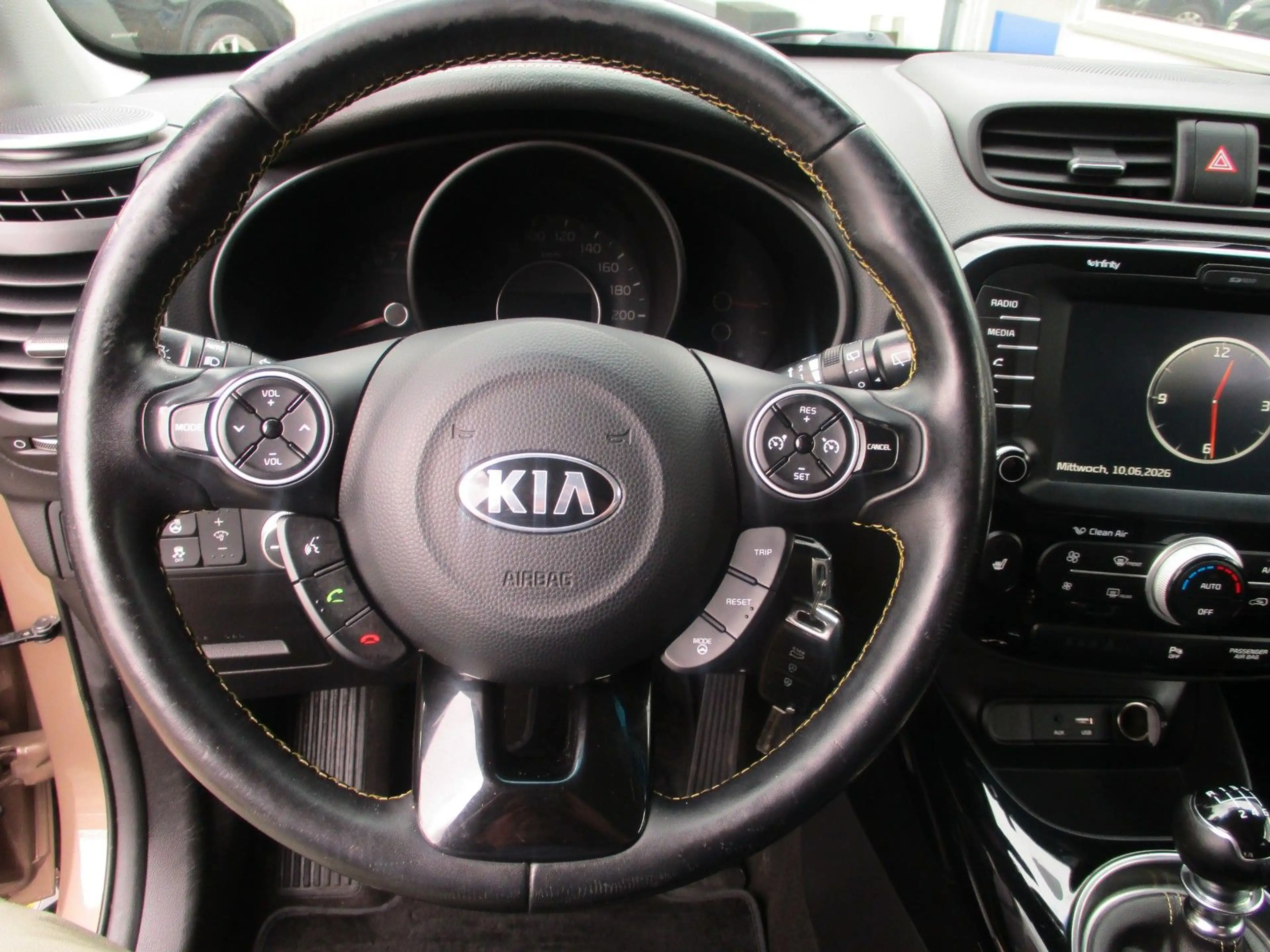 Kia Soul Dream Team+Navi — photo 13