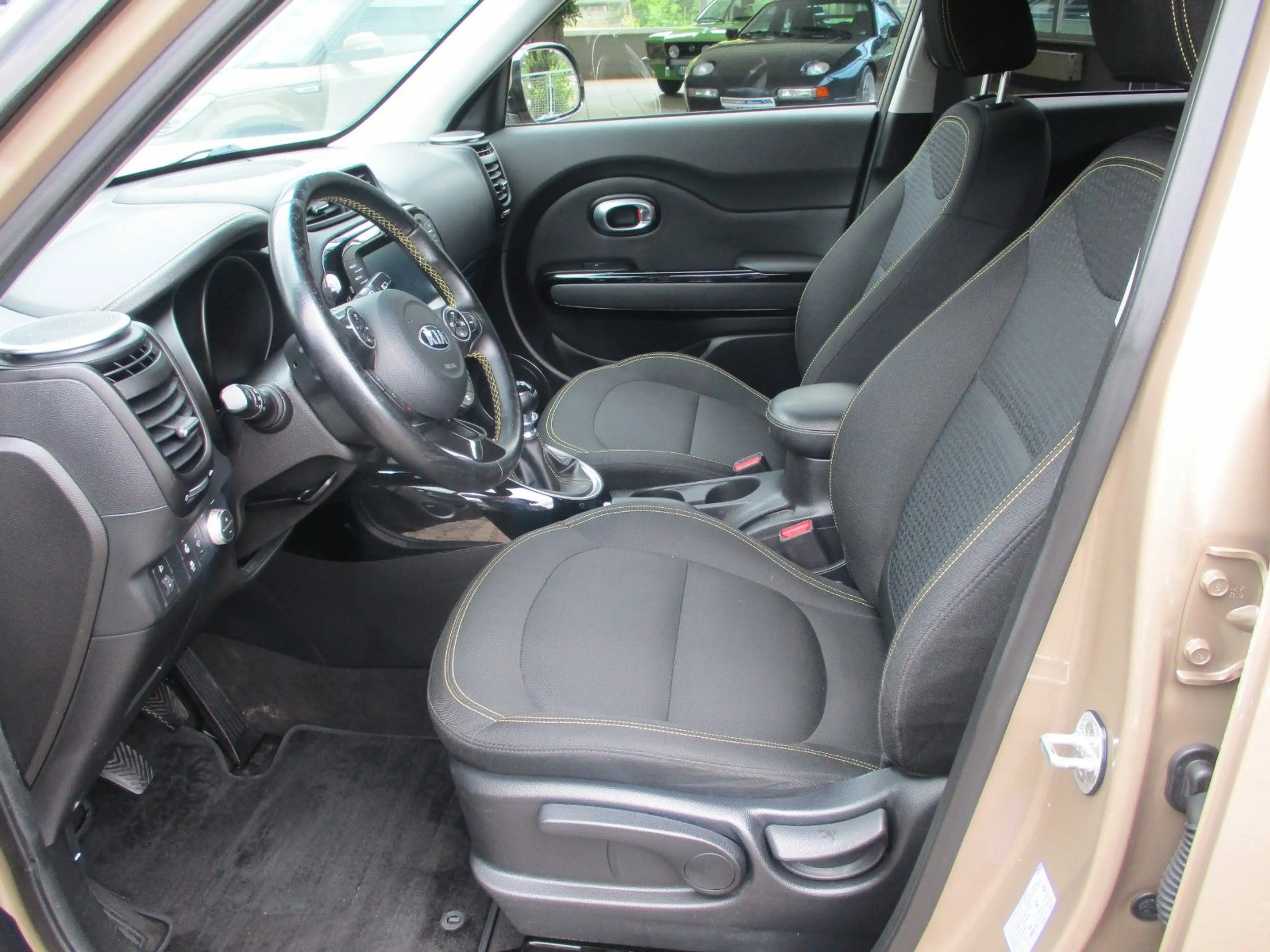 Kia Soul Dream Team+Navi — photo 11