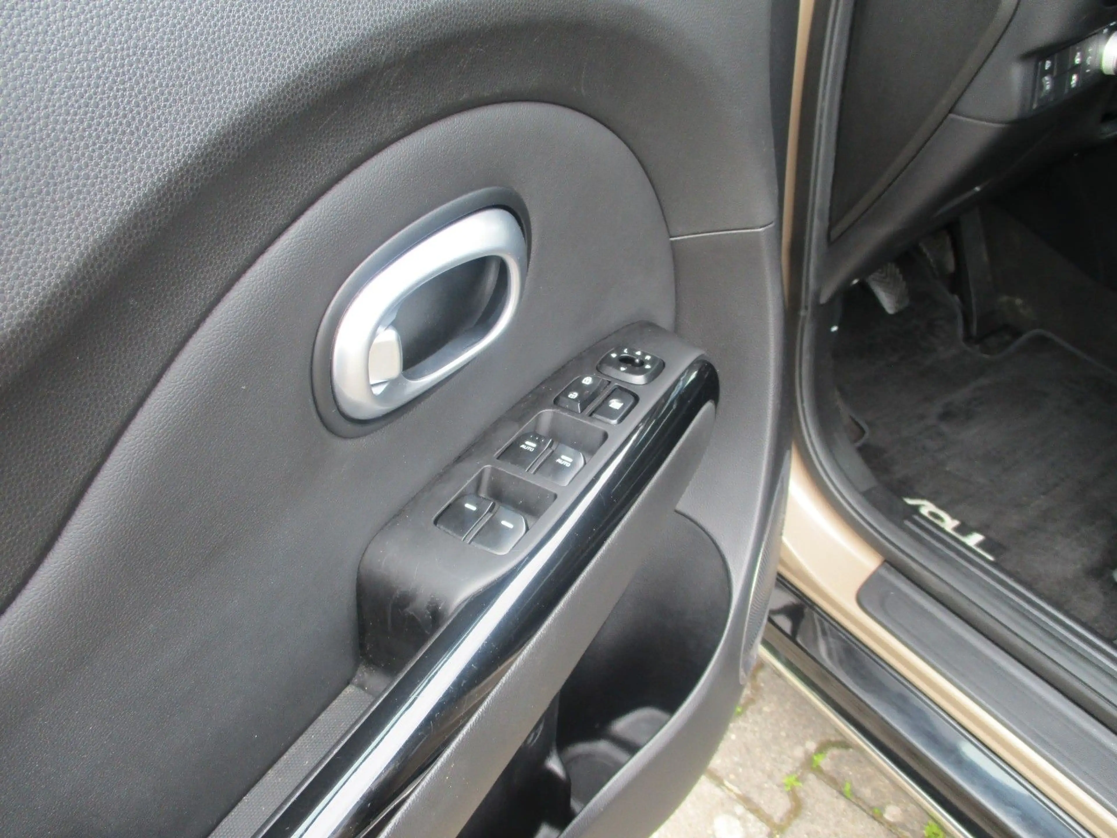 Kia Soul Dream Team+Navi — photo 12