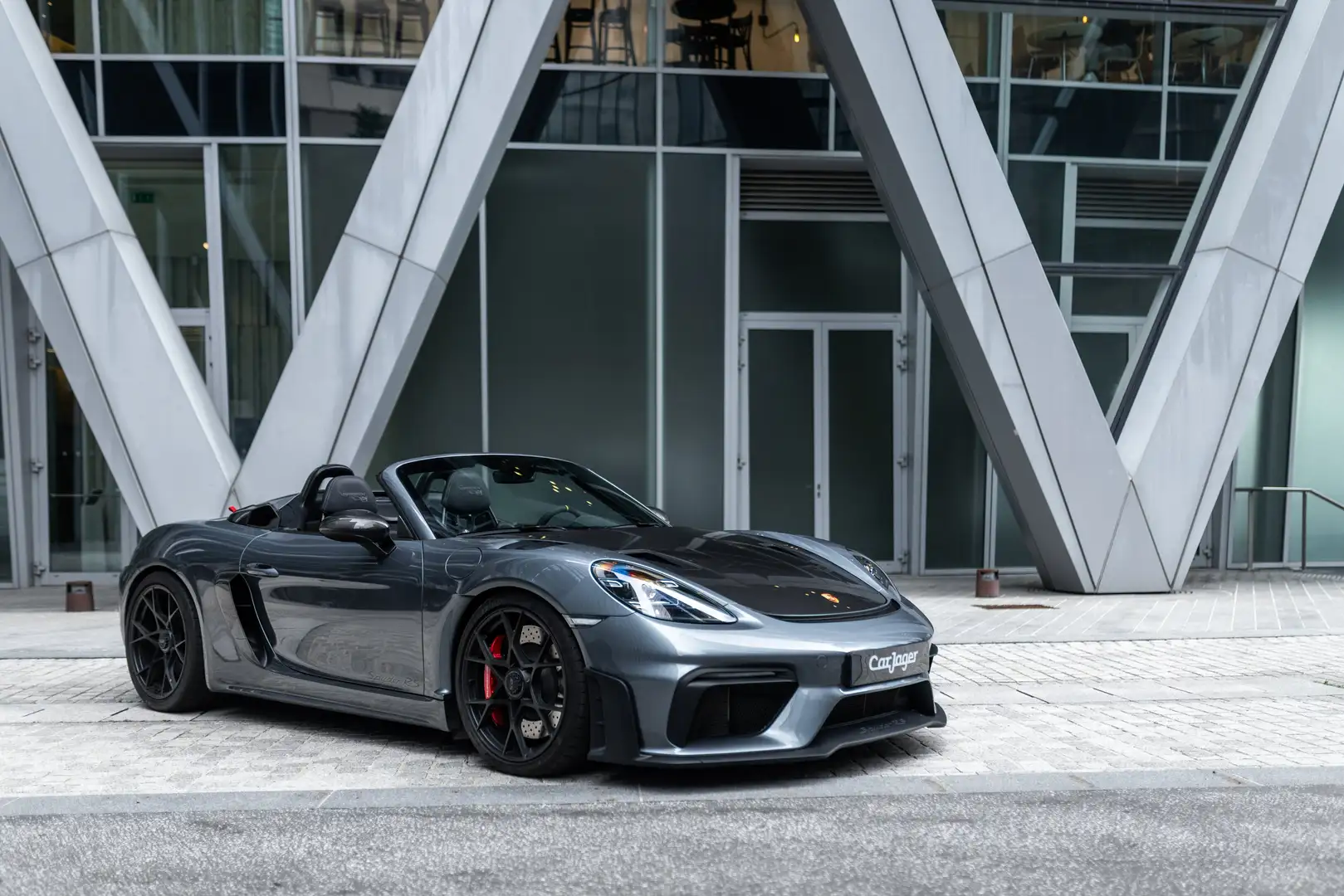 Porsche 718 Spyder RS Сірий - 2