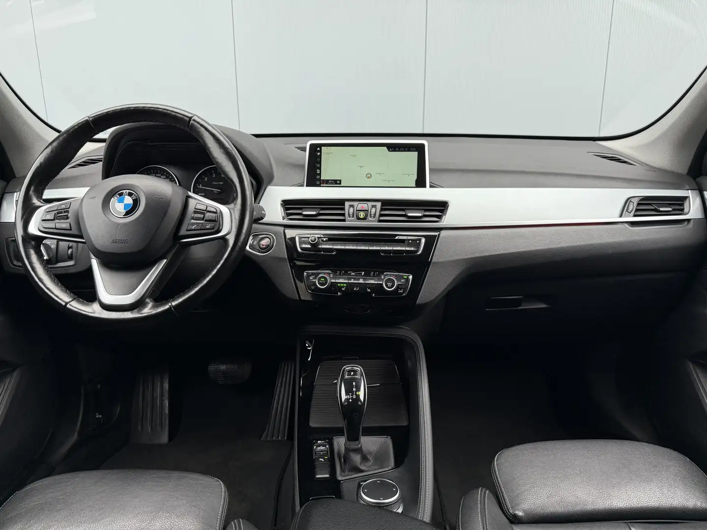 BMW X1 sDrive20i High Executive Automaat Navigatie/Trekha Noir - 2