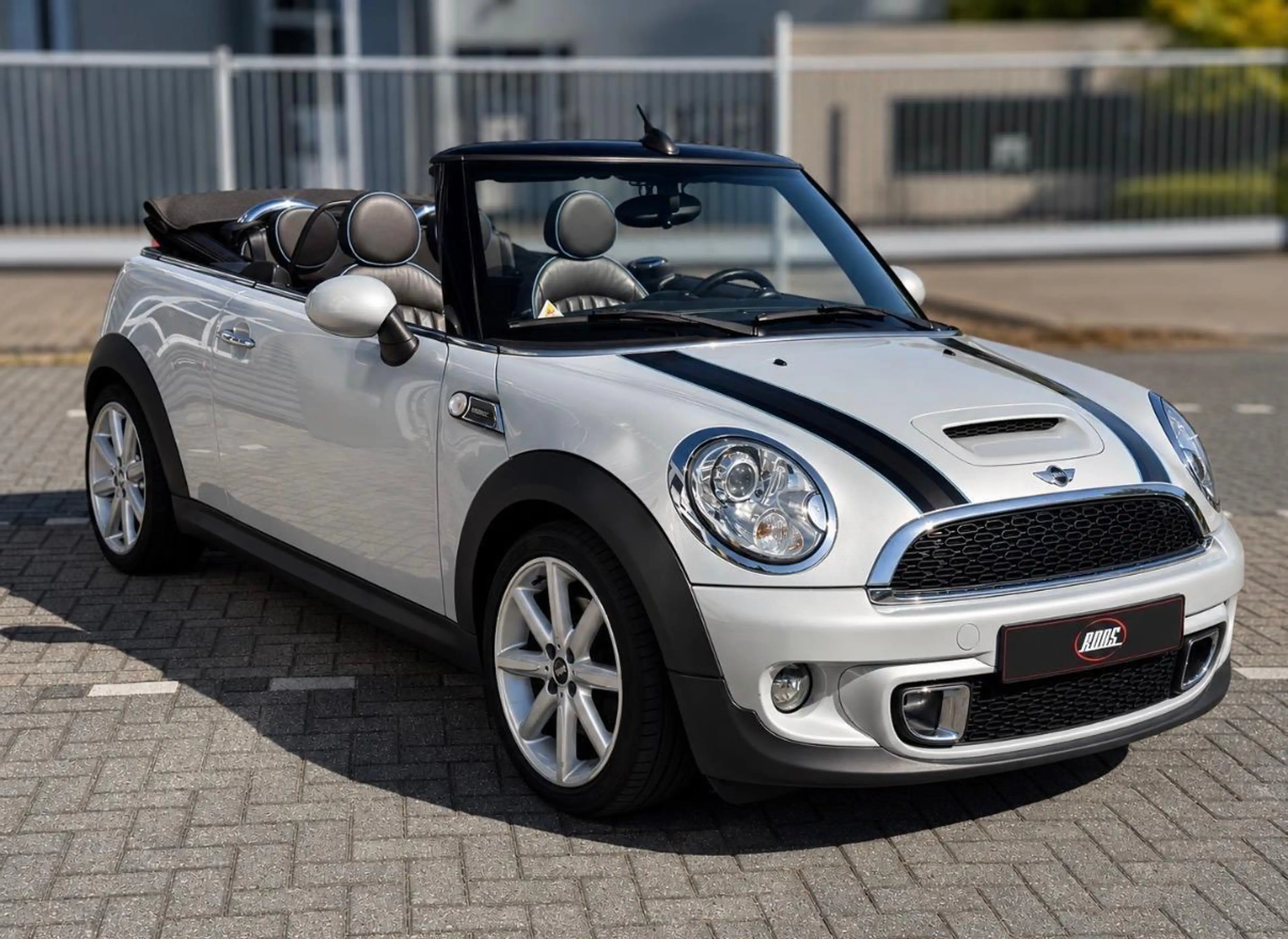 MINI Cooper S Cabrio 1.6 Highgate uitvoering | Luxe samenstelling — photo 5
