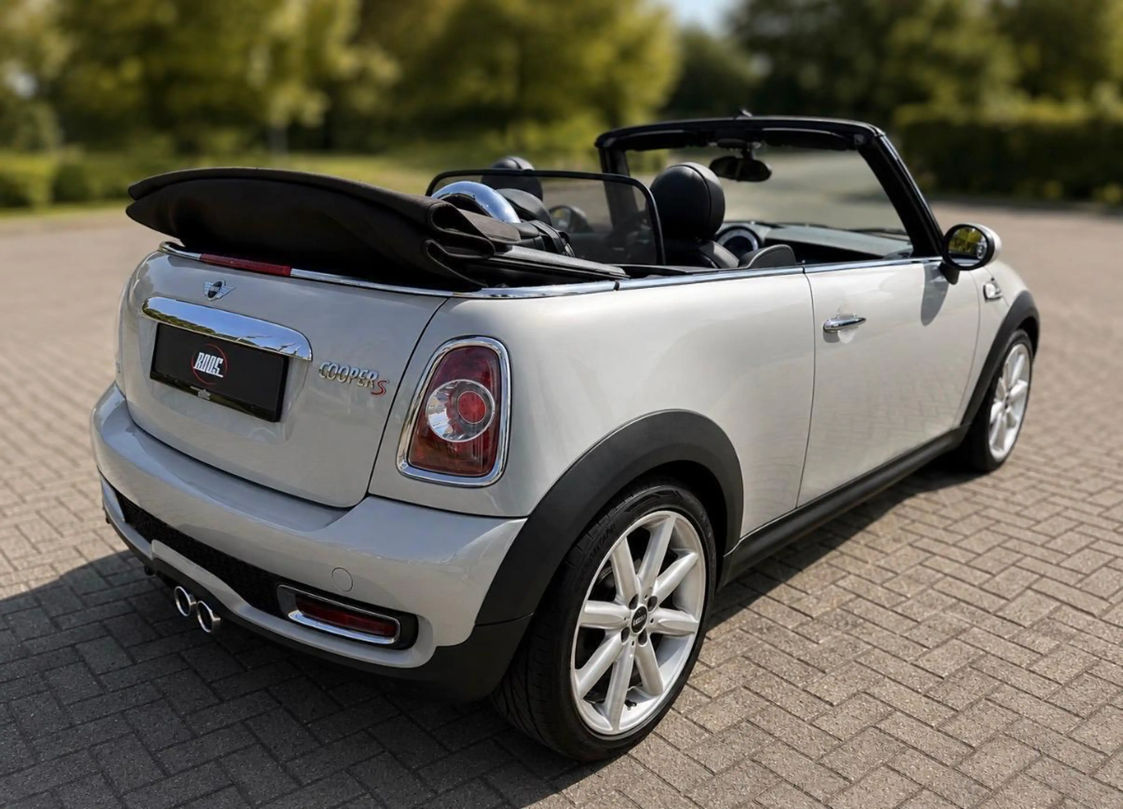 MINI Cooper S Cabrio 1.6 Highgate uitvoering | Luxe samenstelling — photo 3