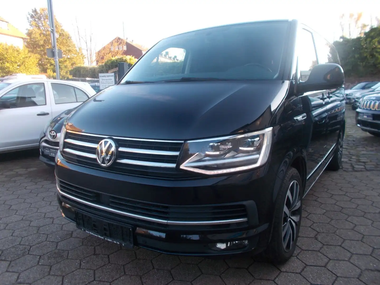 Volkswagen T6 Transporter Bus Multivan Highline Noir - 2