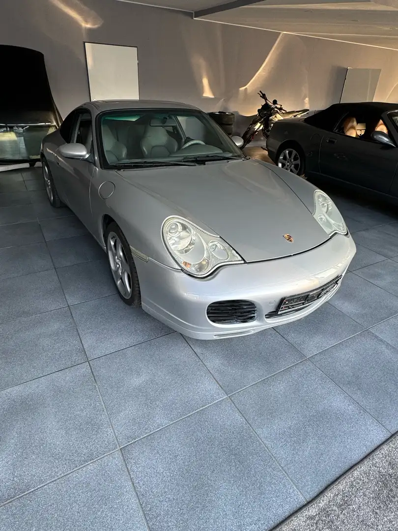Porsche 996 FACELIFT 911 Carrera 4 320PS Срібний - 2