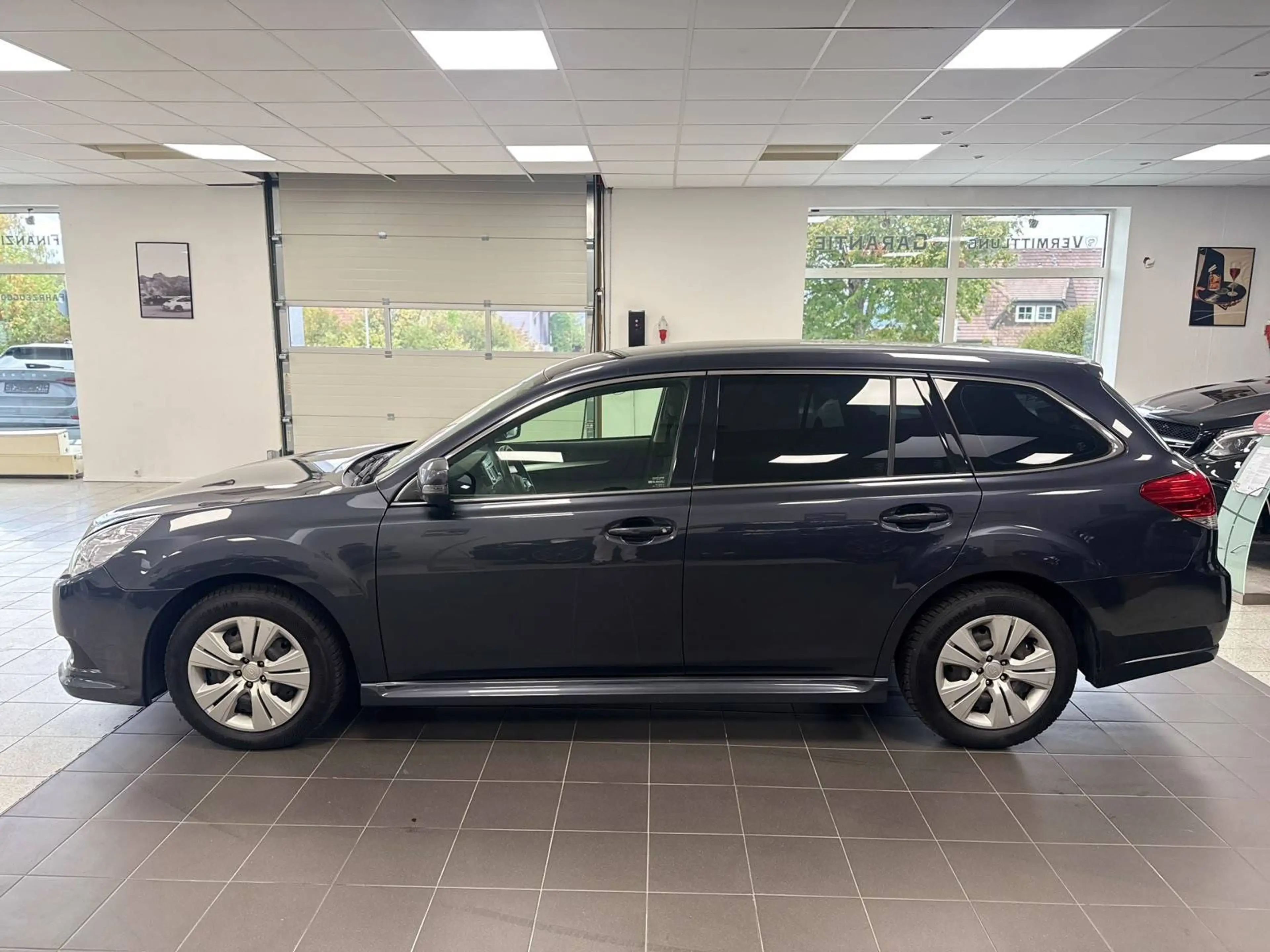 Subaru Legacy Trend 2.0 AWD | SCHECKHEFTGEPFLEGT | GROßE SERVICE + TÜV NEU | KAMERA — photo 2