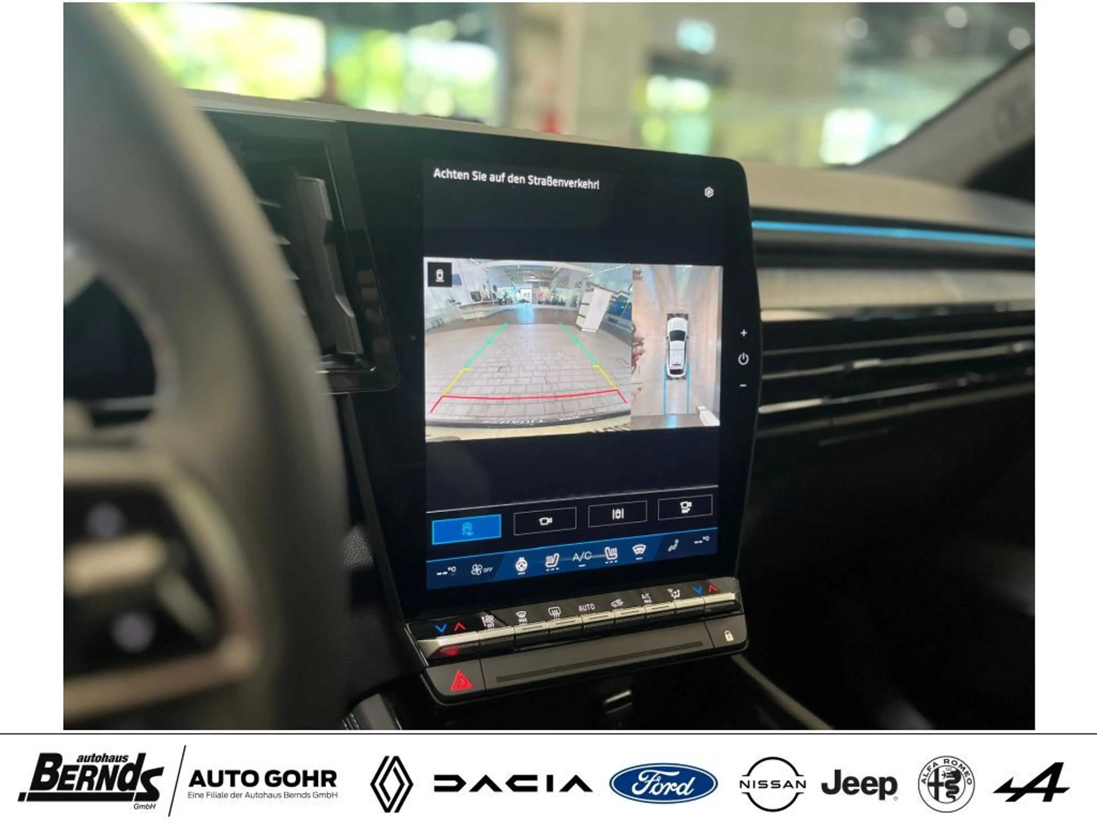 Renault Rafale E-Tech Hyper Plug-in Hybrid 300 4x4 AA Pano H&K — photo 23