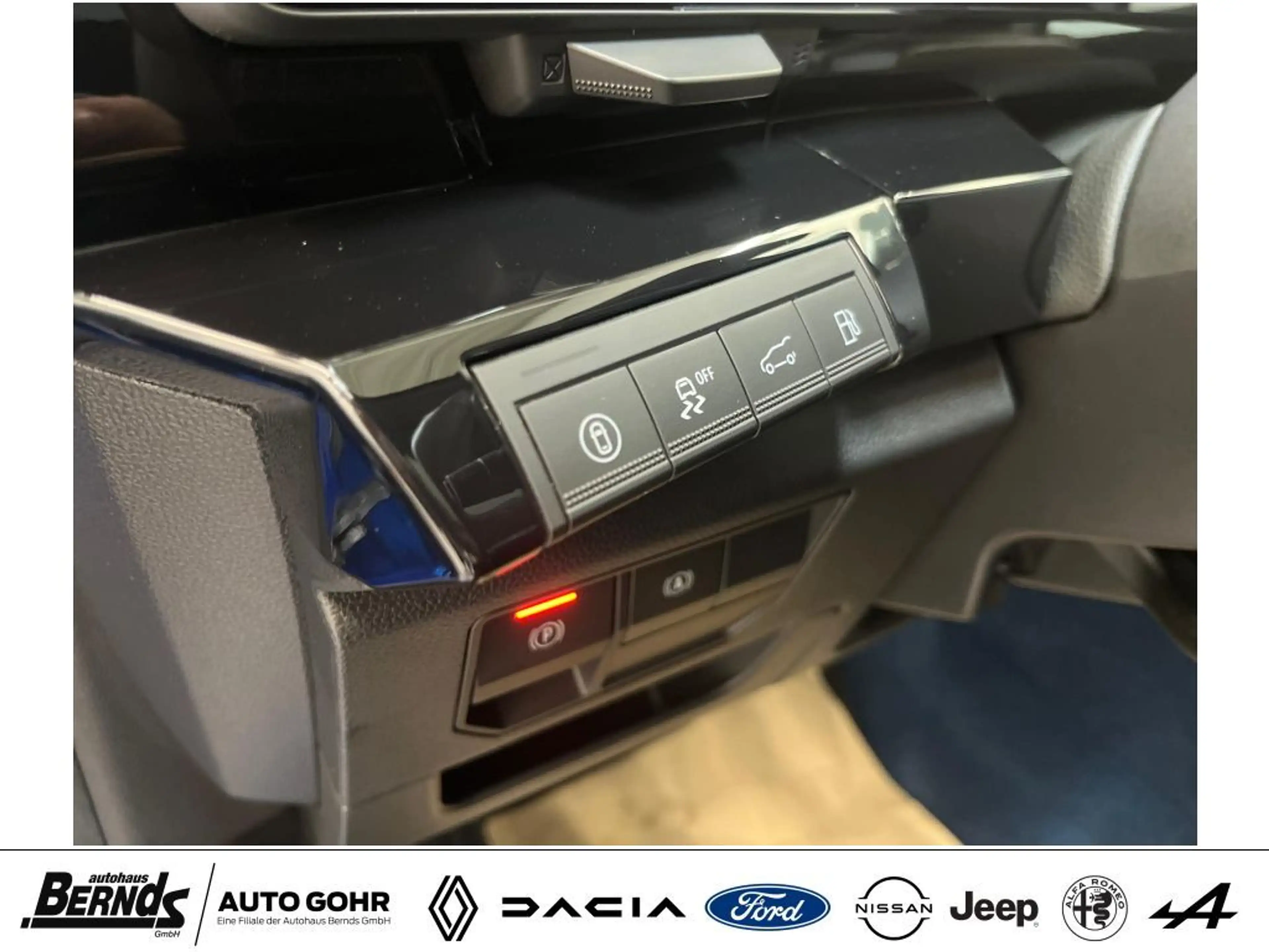 Renault Rafale E-Tech Hyper Plug-in Hybrid 300 4x4 AA Pano H&K — photo 25