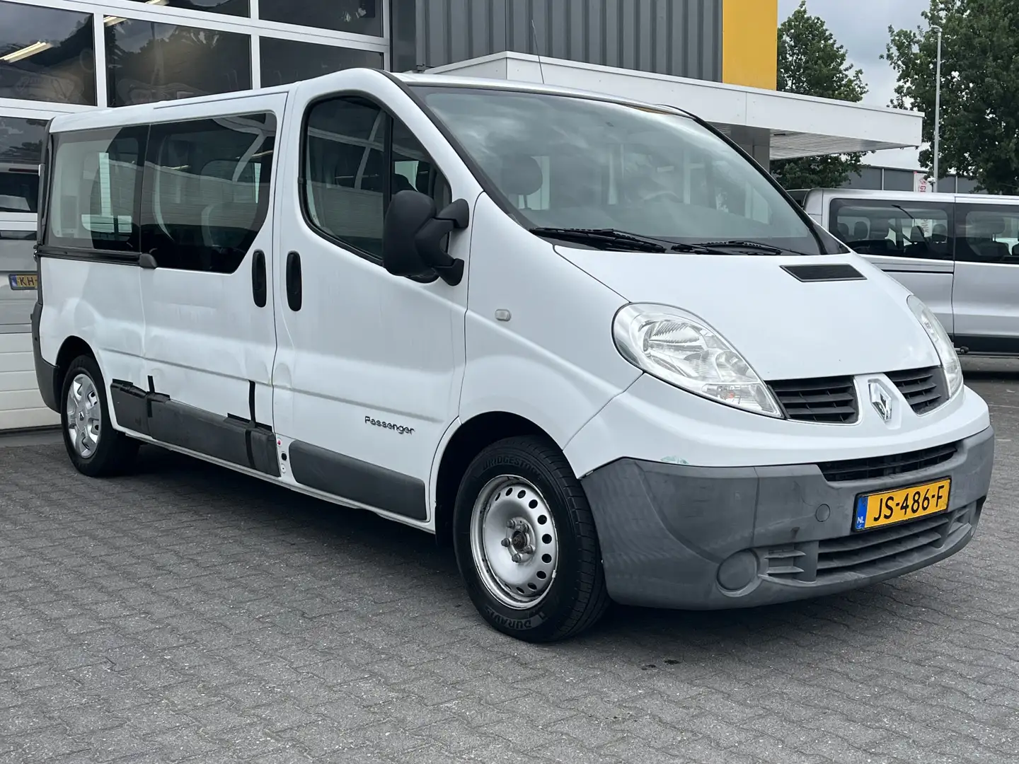 Renault Trafic Passenger 2.5 dCi T29 L2H1 Authentique 9-persoons Blanc - 1