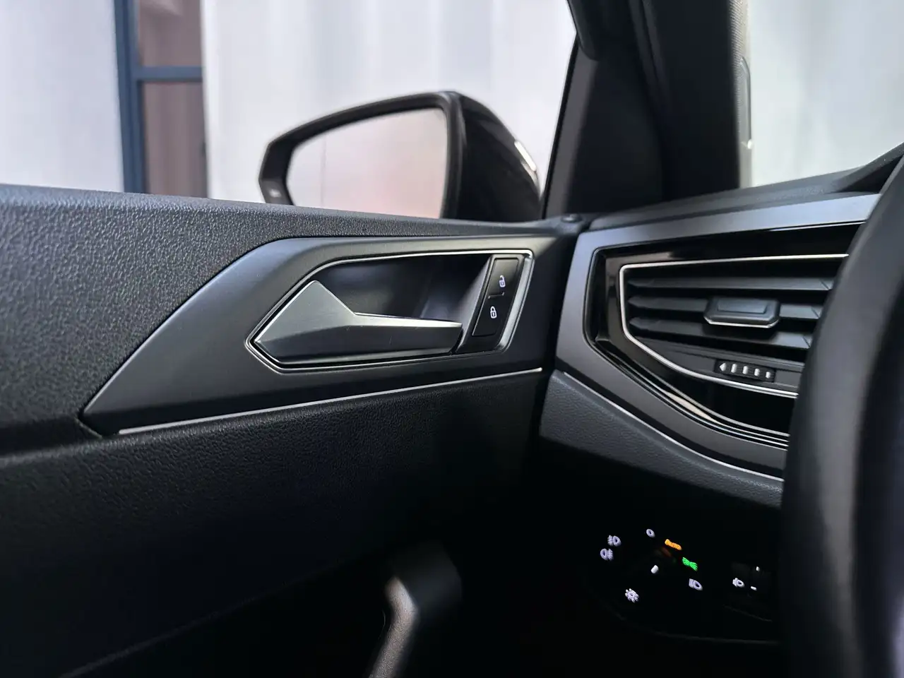 Volkswagen Polo 1.0 TSI DSG R-Line Camera Stoelverwarming Virtual, миниатюра 24