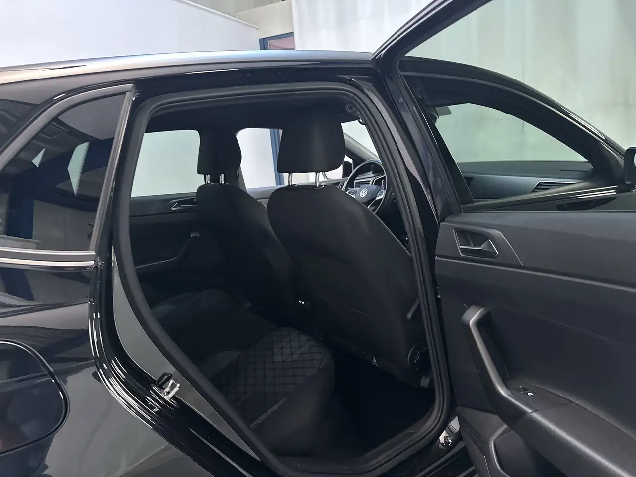 Volkswagen Polo 1.0 TSI DSG R-Line Camera Stoelverwarming Virtual, миниатюра 17