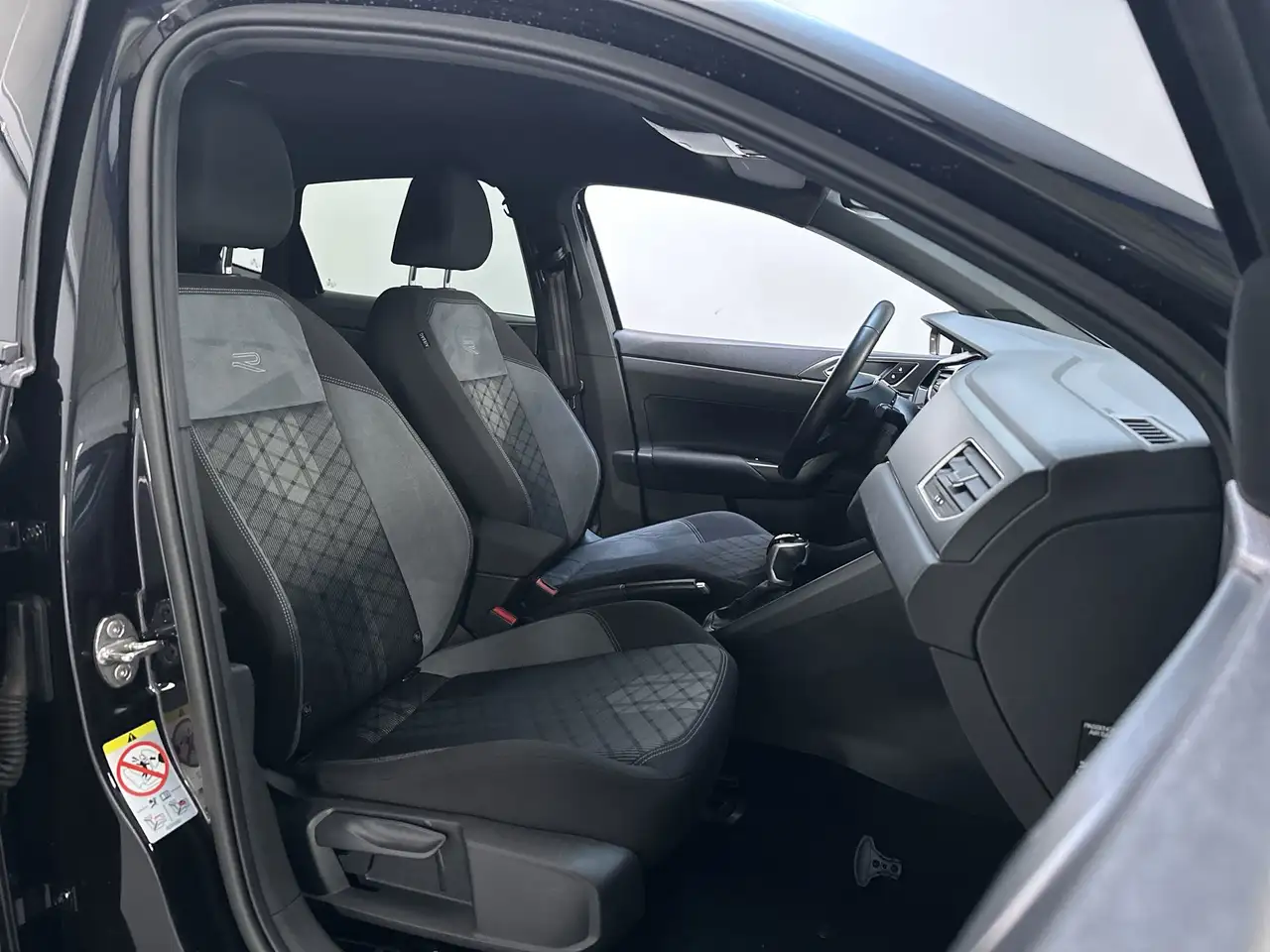 Volkswagen Polo 1.0 TSI DSG R-Line Camera Stoelverwarming Virtual, миниатюра 5