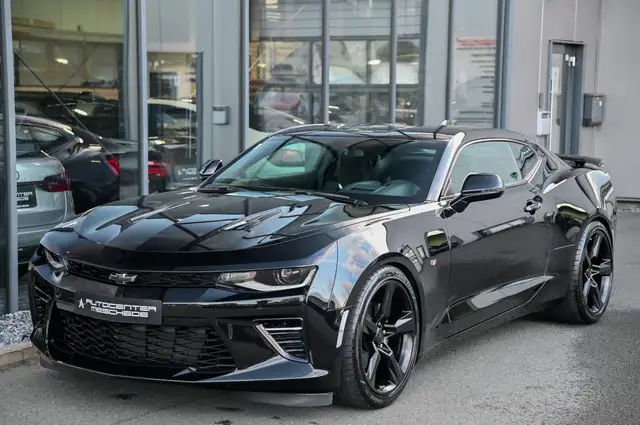 Chevrolet Camaro view 2