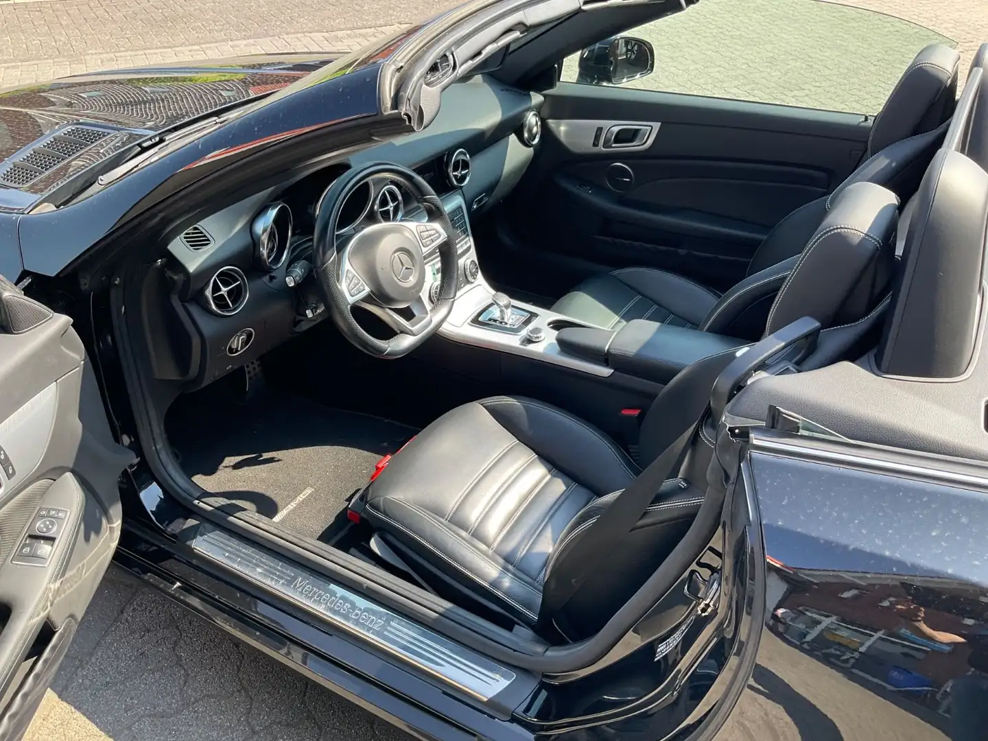 Mercedes-Benz SLC 250 SLC Roadster SLC 250 d Schwarz - 2