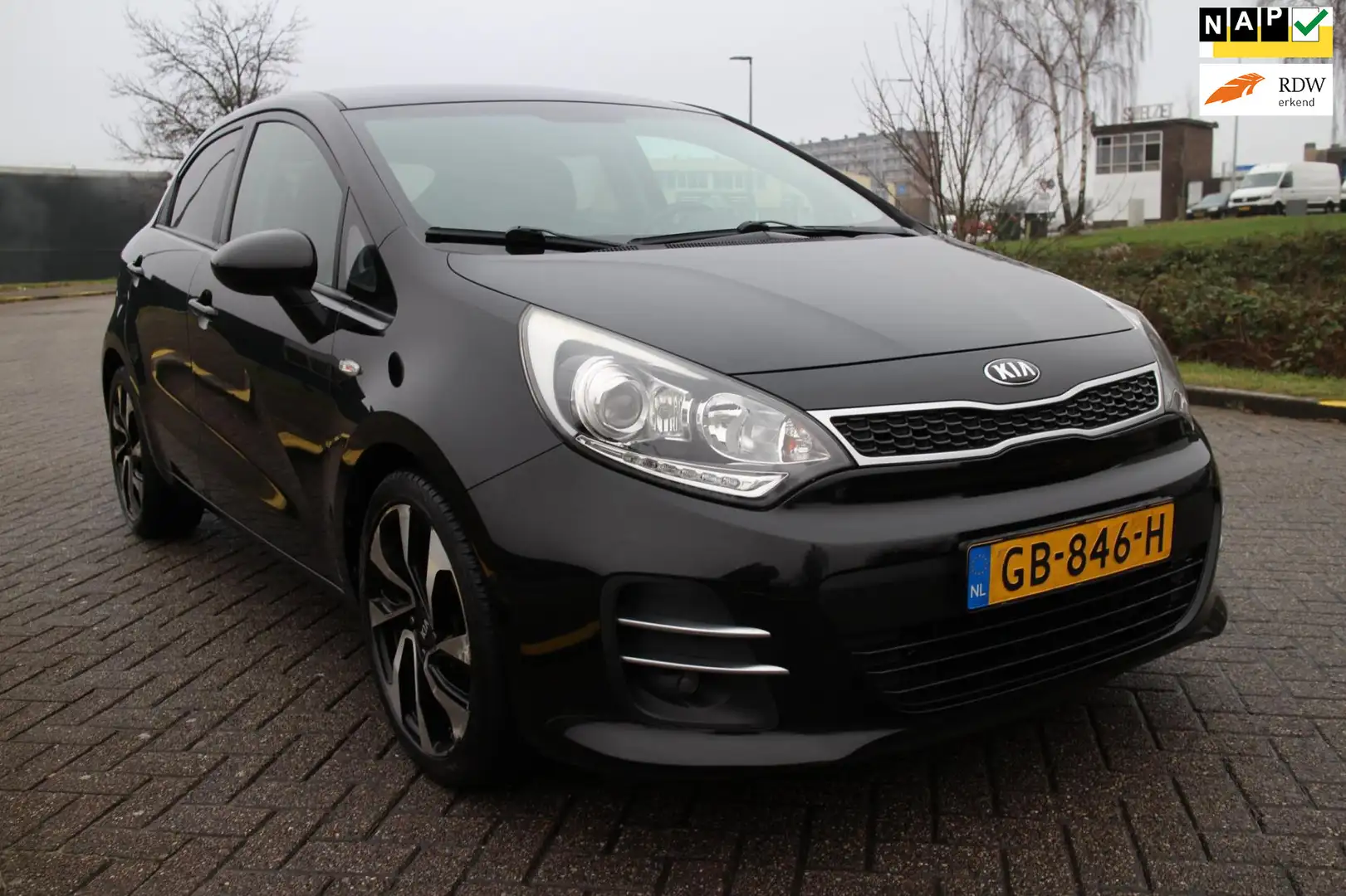 Kia Rio 1.2 CVVT DynamicLine_AIRCO_NAVI_CAMERA Schwarz - 1