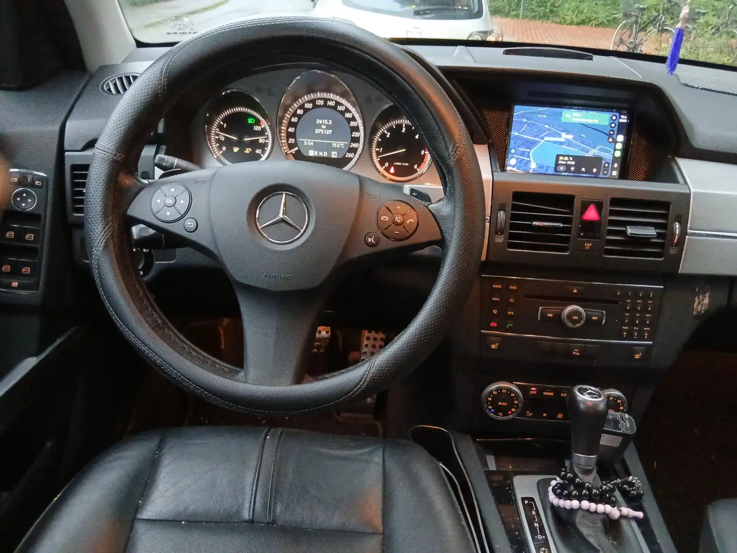 Mercedes-Benz 320 - 2