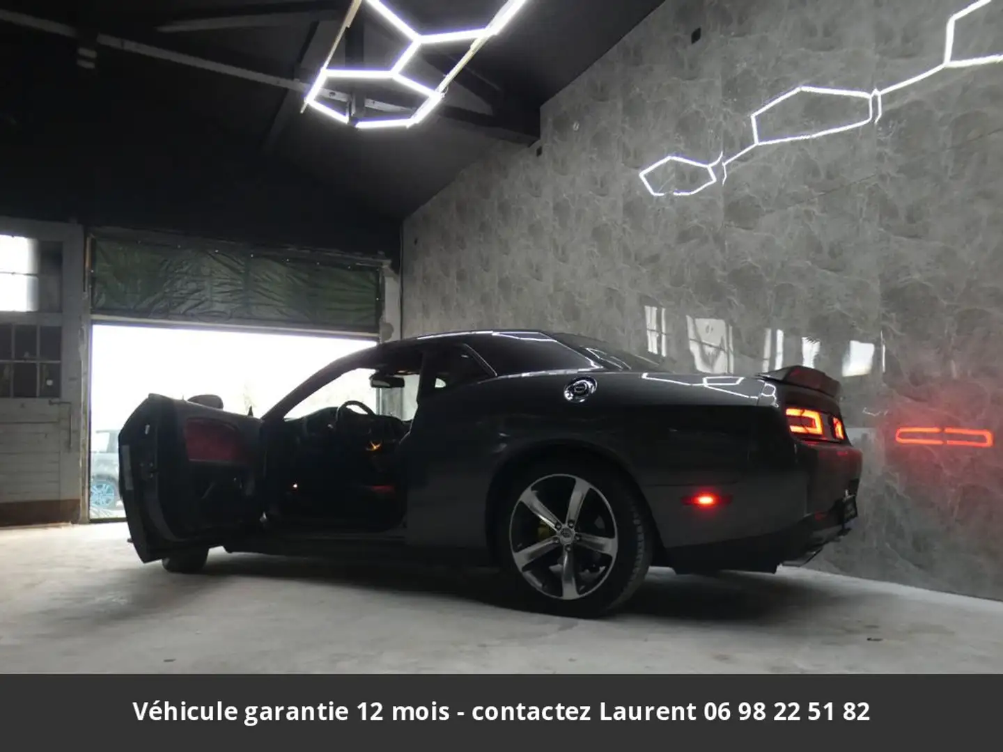 Dodge Challenger R/T 5.7L V8 Tout compris hors homologation 4500e Gris - 2