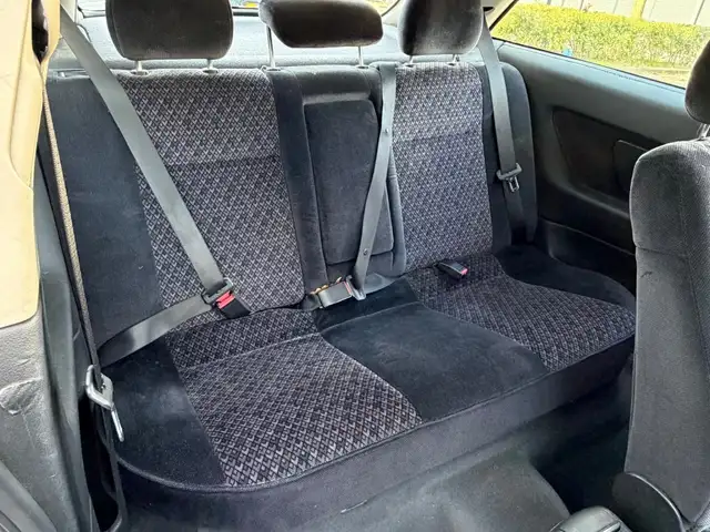 Opel Astra view 12