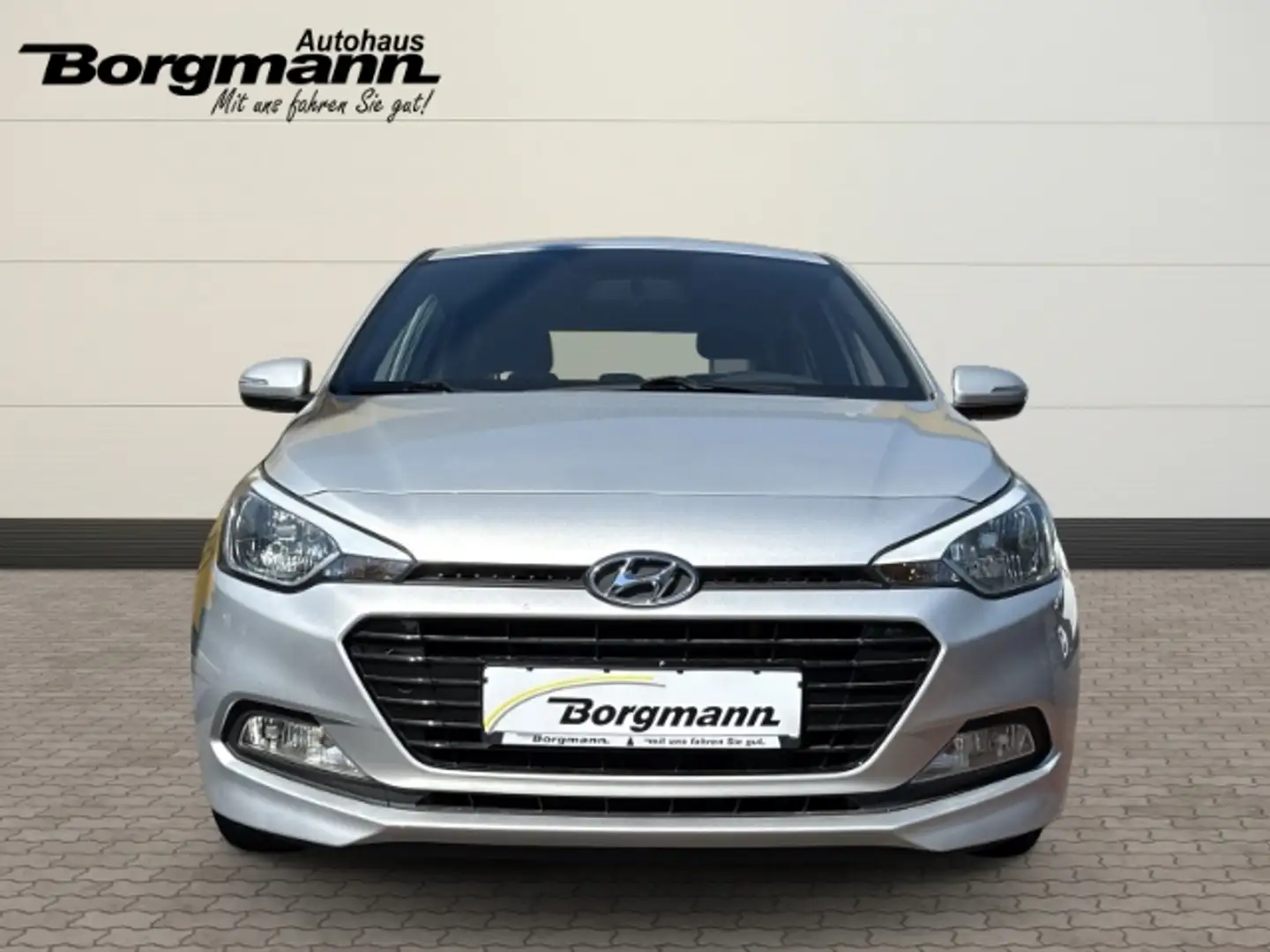 Hyundai i20 YES! SHZ LenkradHZG, Tel.-Vorb. GA Alu Klima Freis Zilver - 2