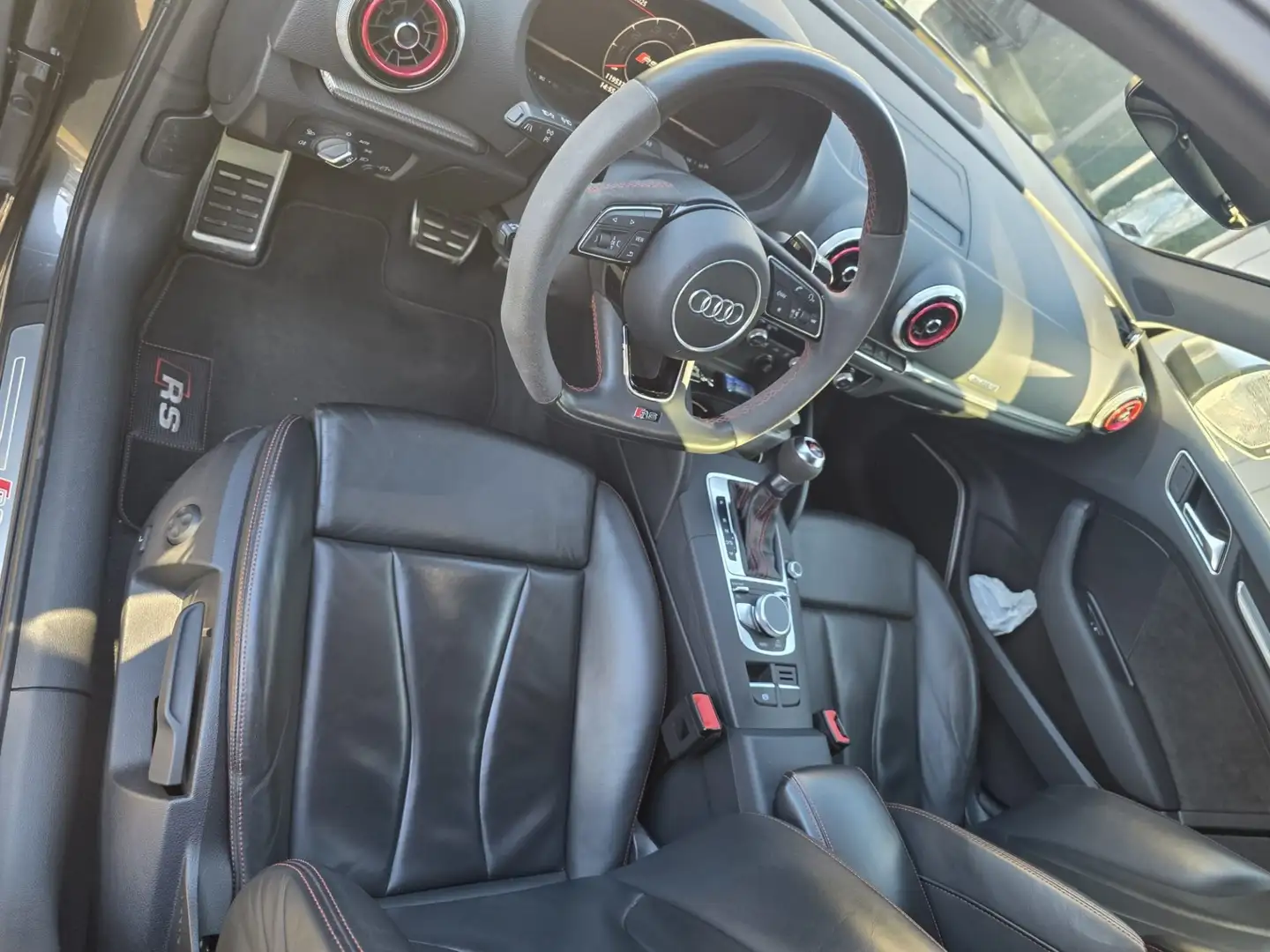 Audi RS3 Sportback 2.5 tfsi quattro s-tronic - 2