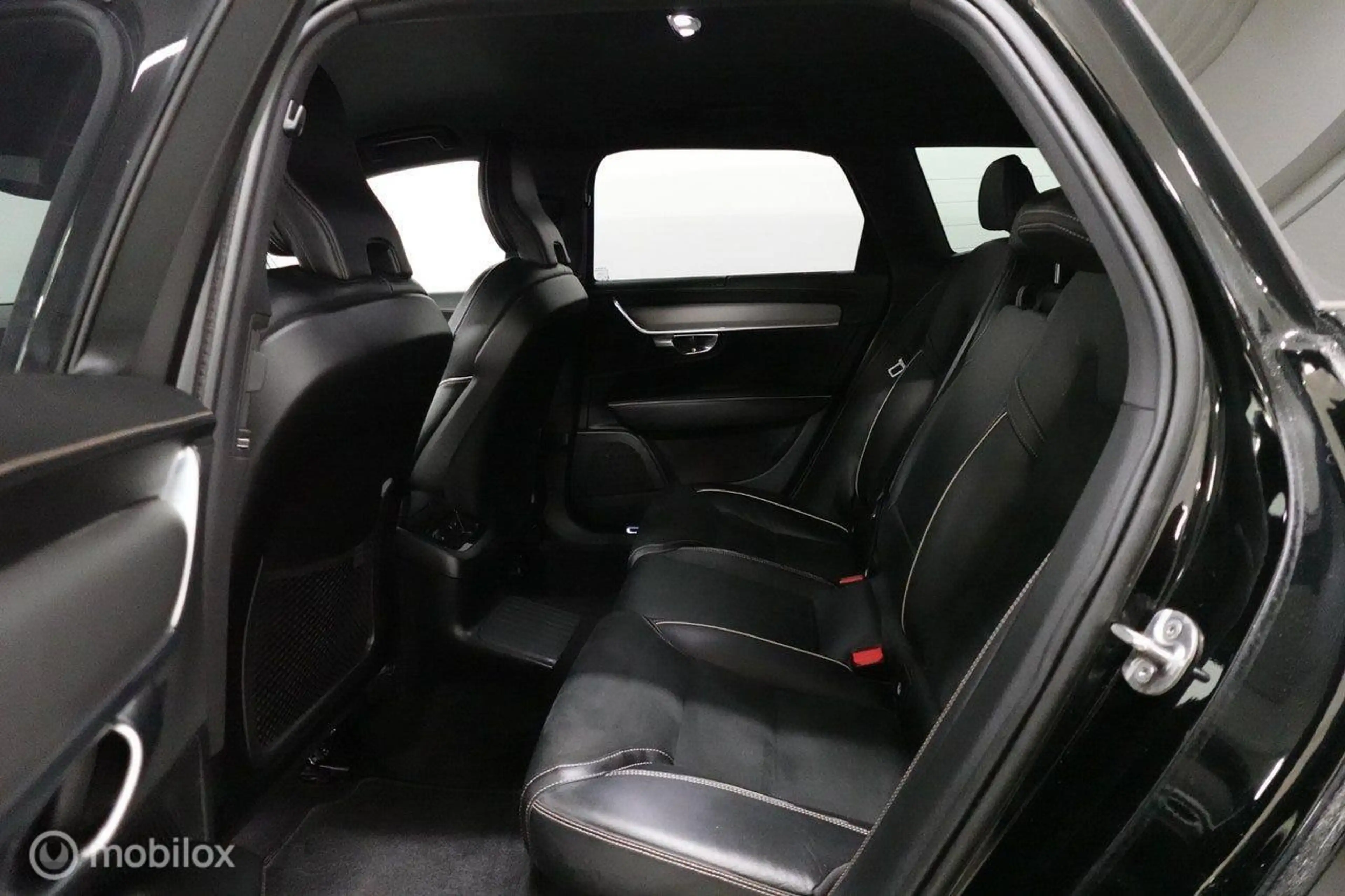 Volvo V90 2.0 T6 AWD R-Design, trekhaak — photo 7